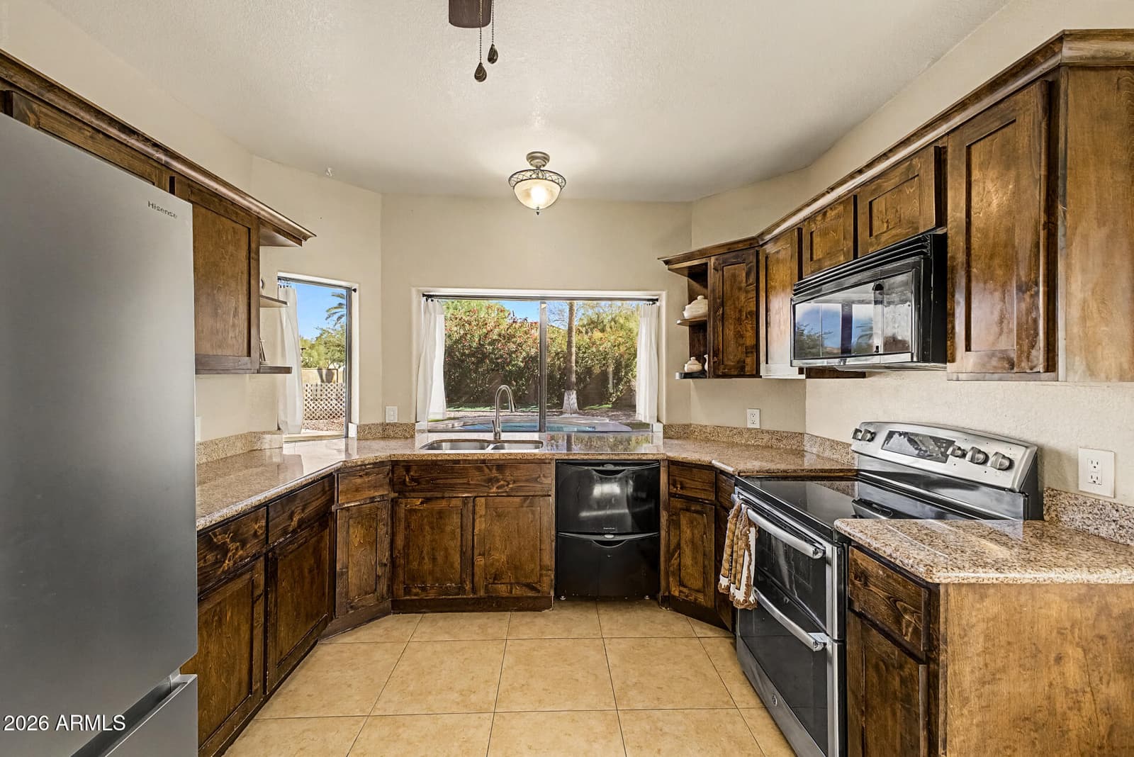 929 E MANOR Drive, Chandler, AZ 85225 — photo 22 of 51