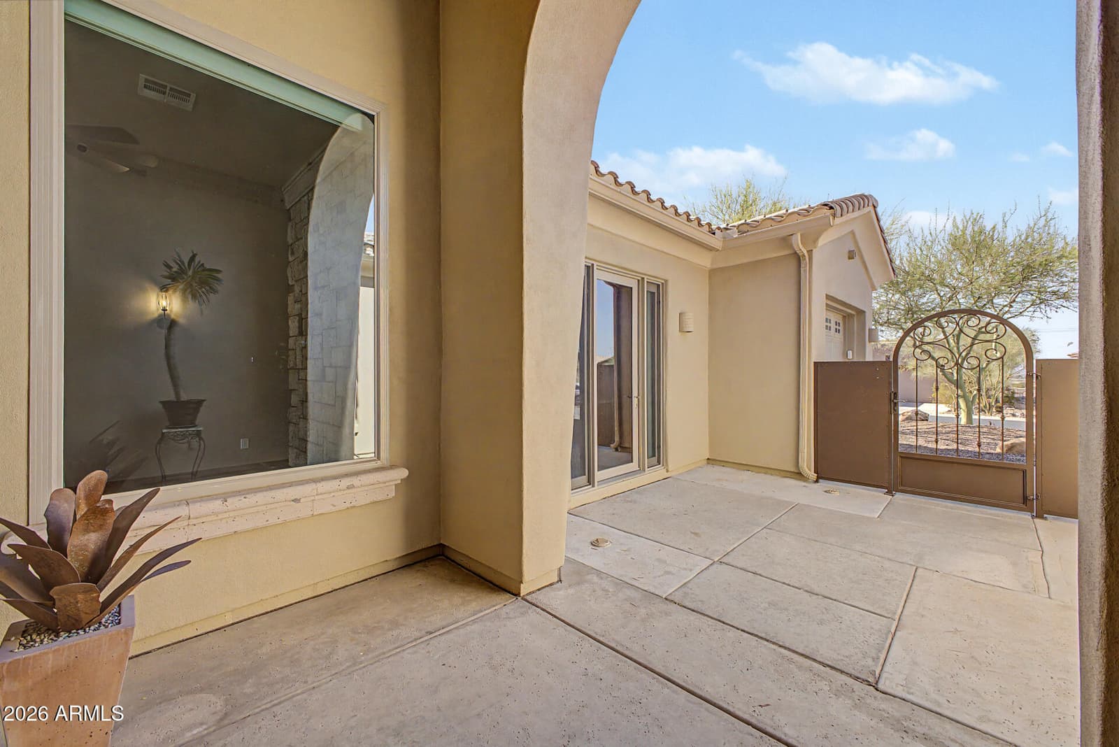 1705 W MOODY Trail, Phoenix, AZ 85041 — photo 5 of 77