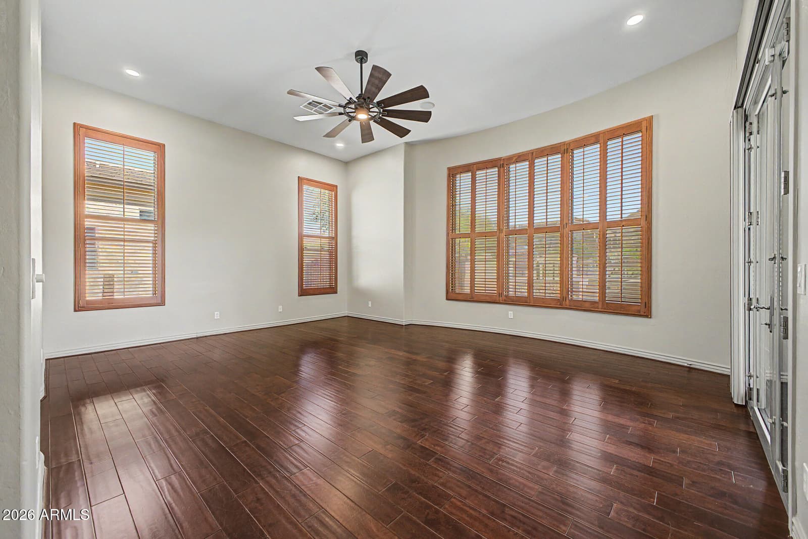 1705 W MOODY Trail, Phoenix, AZ 85041 — photo 9 of 77