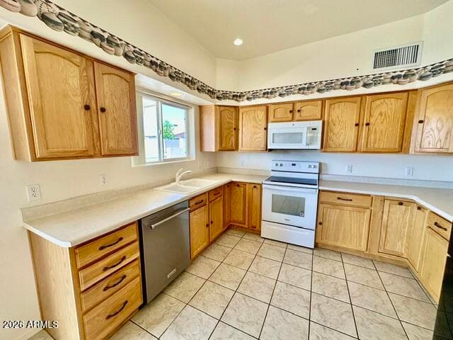 384 S Taylors Trail, Sierra Vista, AZ 85635 — photo 19 of 40