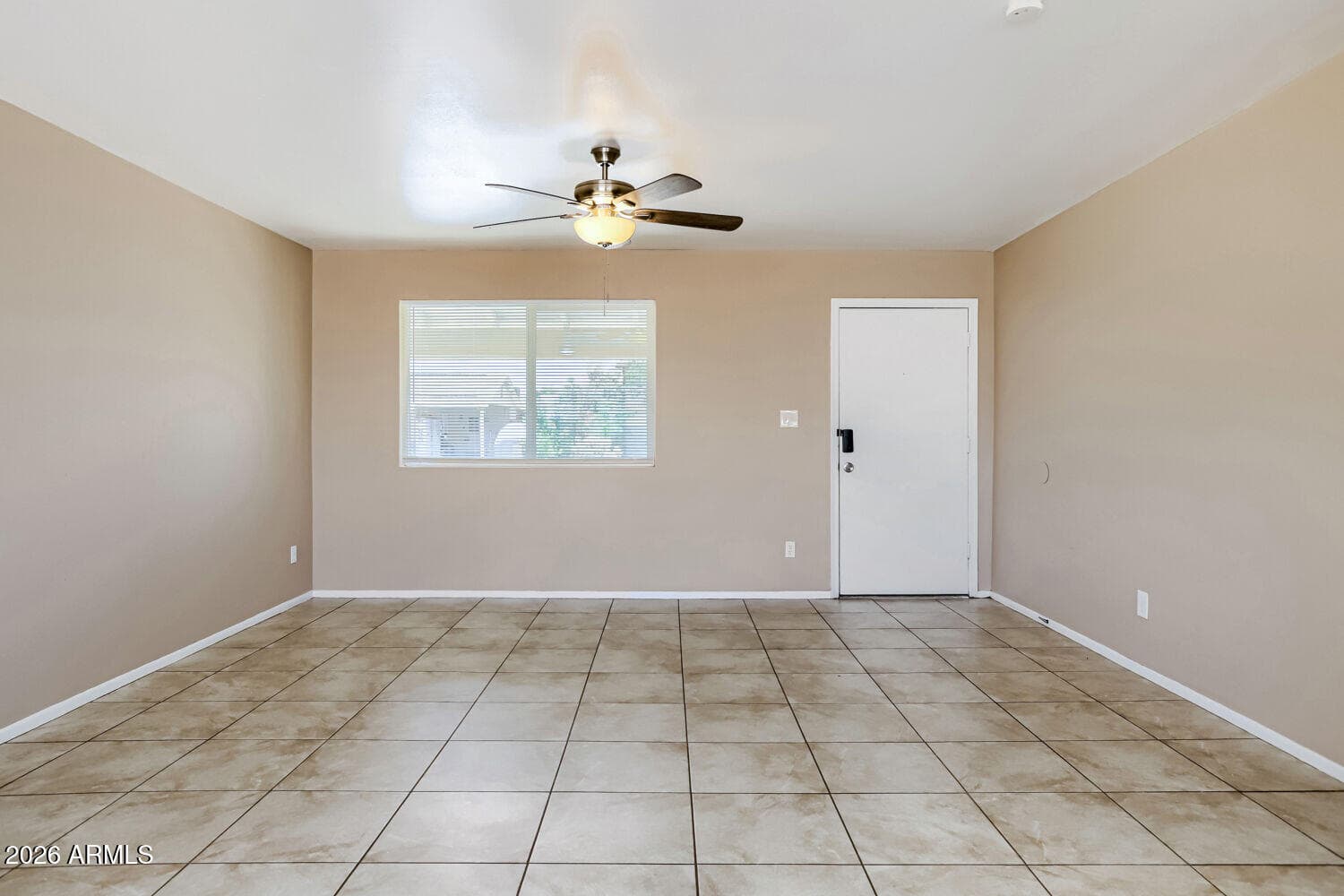 4526 E BURGESS Lane, Phoenix, AZ 85042 — photo 5 of 28