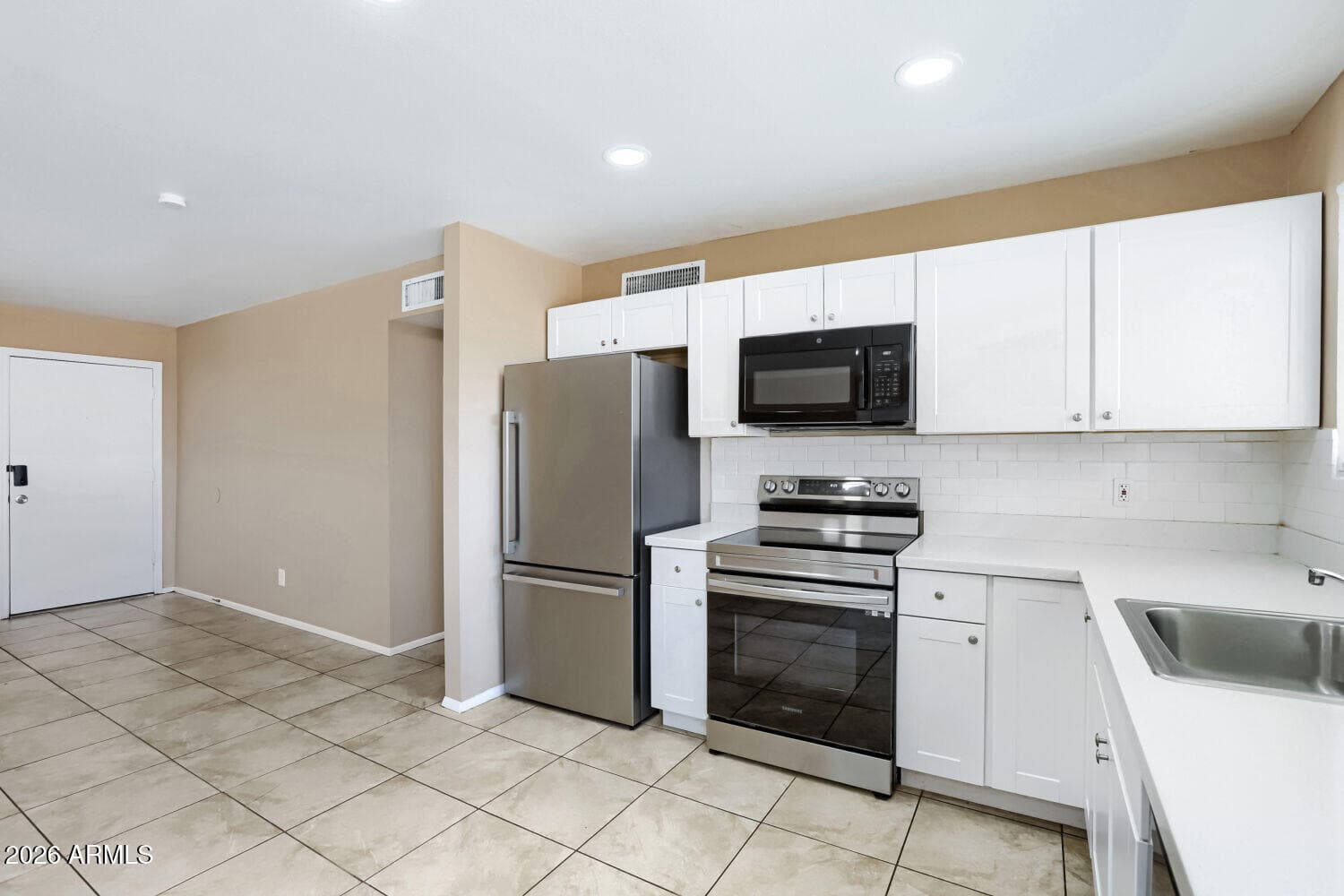 4526 E BURGESS Lane, Phoenix, AZ 85042 — photo 13 of 28
