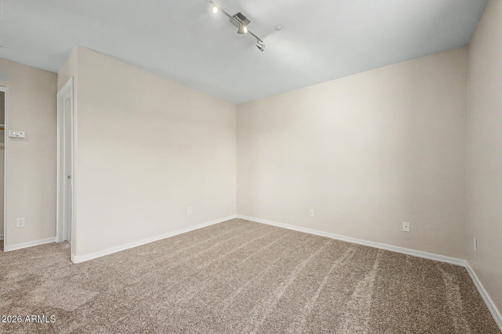 712 S BECK Avenue, Tempe, AZ 85281 — photo 16 of 32