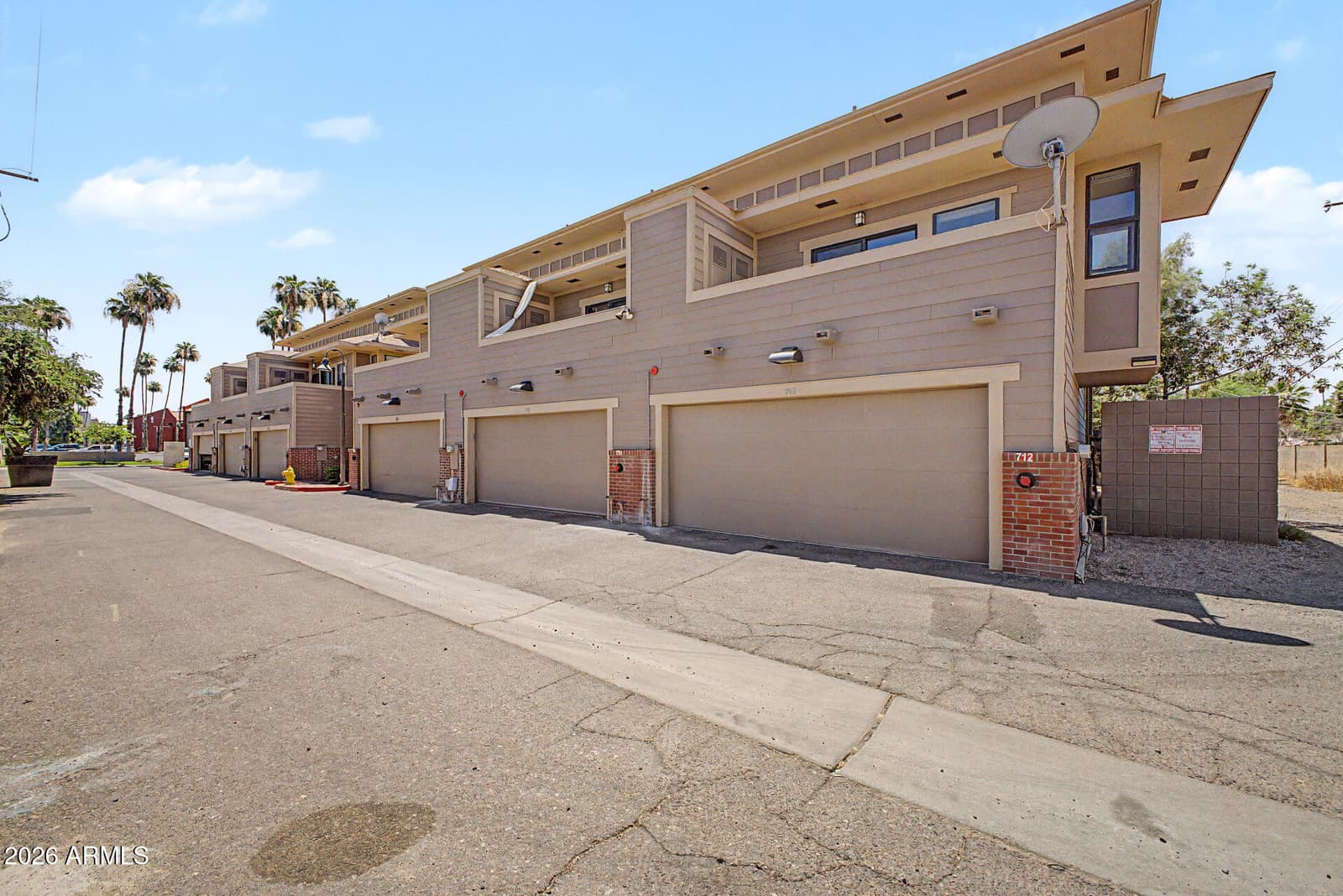 712 S BECK Avenue, Tempe, AZ 85281 — photo 32 of 32