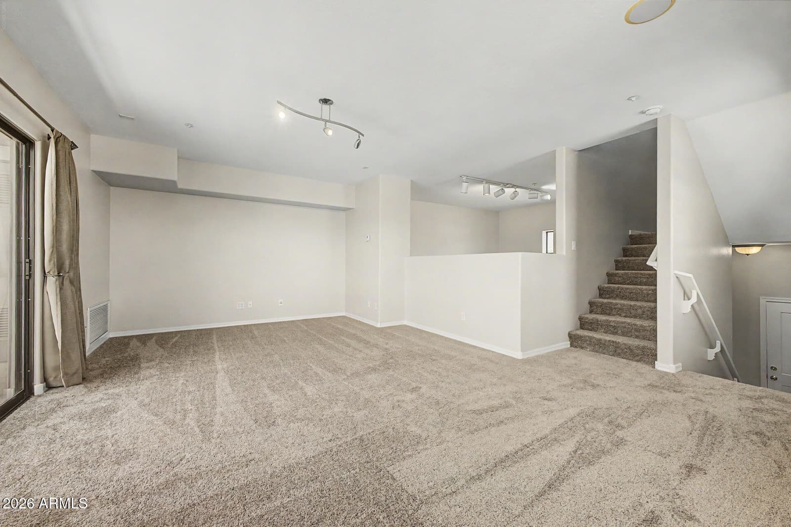 712 S BECK Avenue, Tempe, AZ 85281 — photo 26 of 32