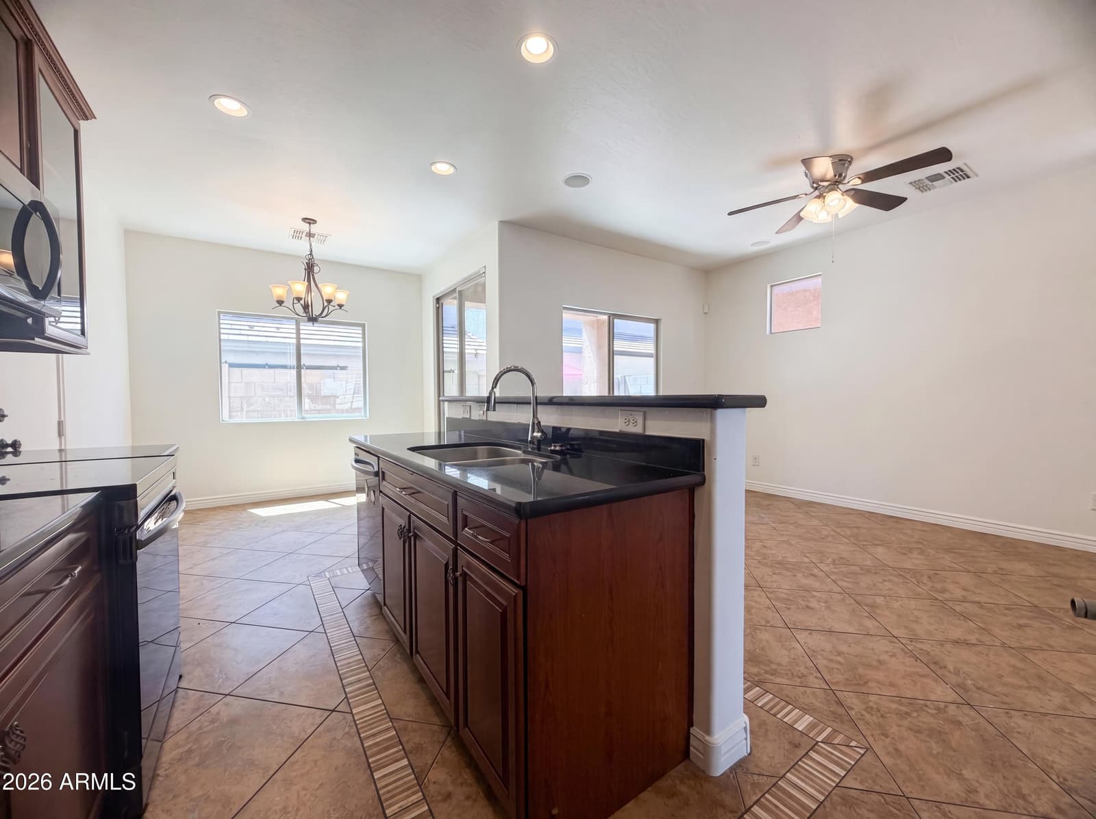 330 S LEANDRO, Mesa, AZ 85208 — photo 6 of 19