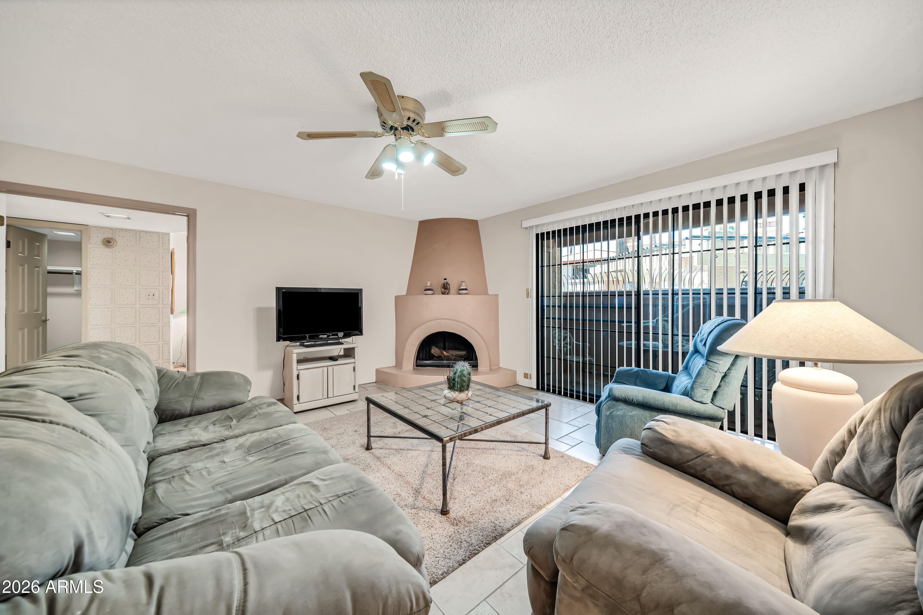 10410 N CAVE CREEK Road 1018, Phoenix, AZ 85020 — photo 6 of 36