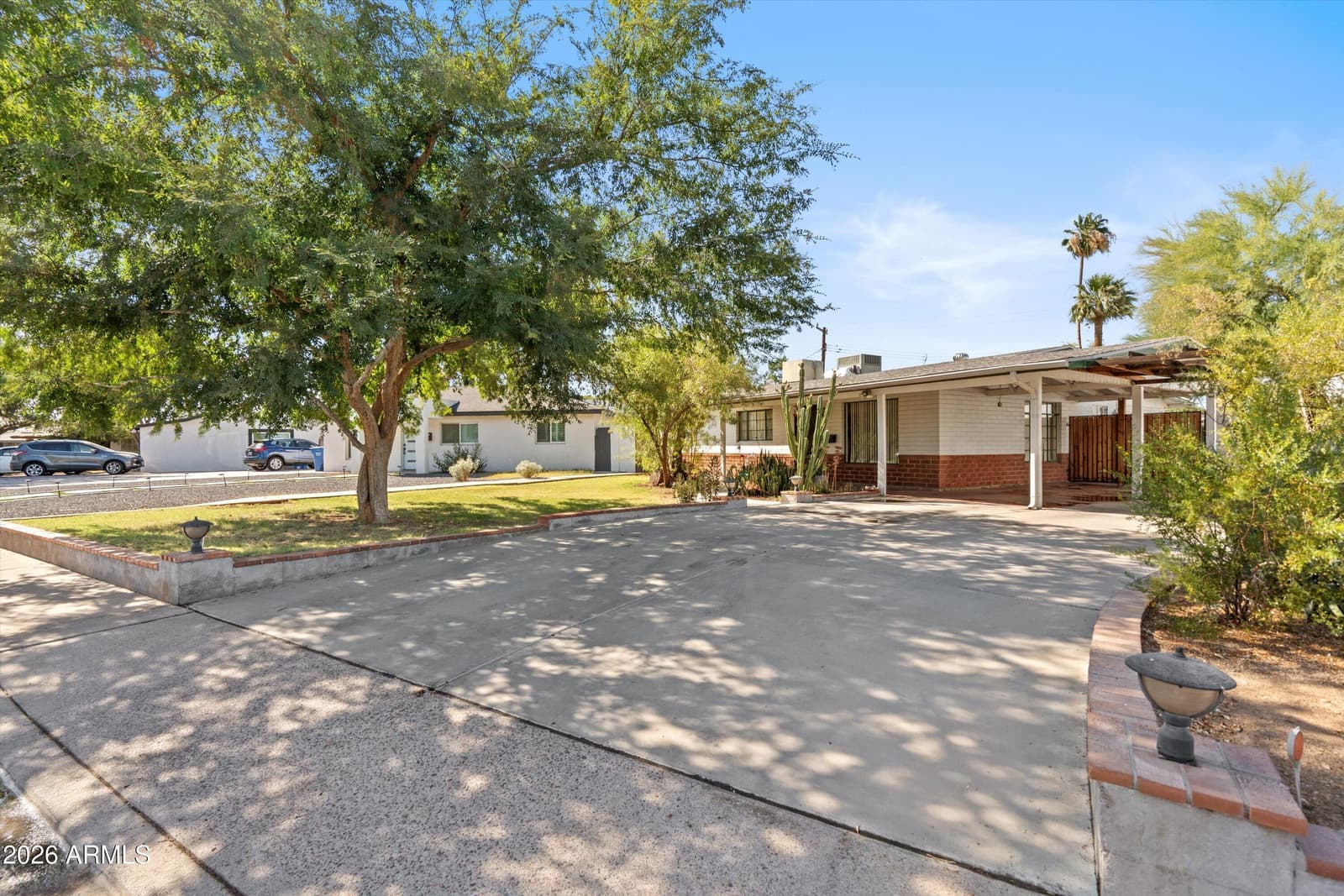 1130 E Colter Street, Phoenix, AZ 85014 — photo 4 of 36