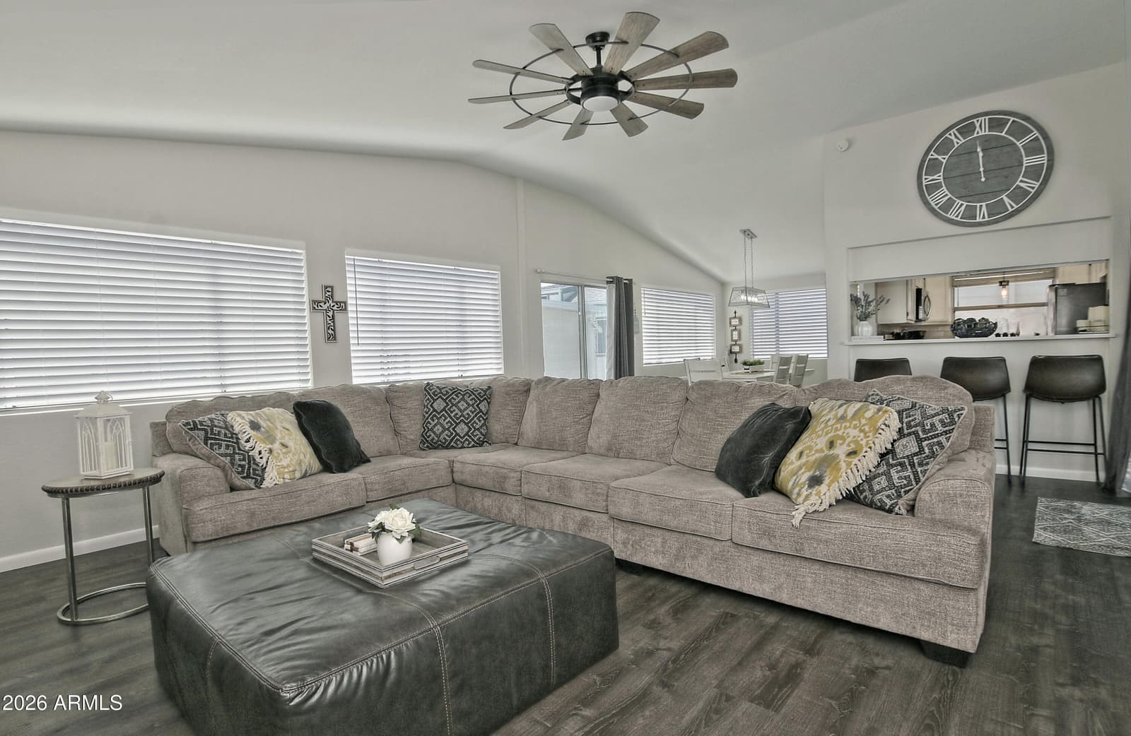 111 S GREENFIELD Road 557, Mesa, AZ 85206 — photo 3 of 38