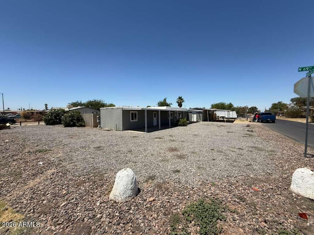 15432 N 69TH Avenue, Peoria, AZ 85382 — photo 2 of 16