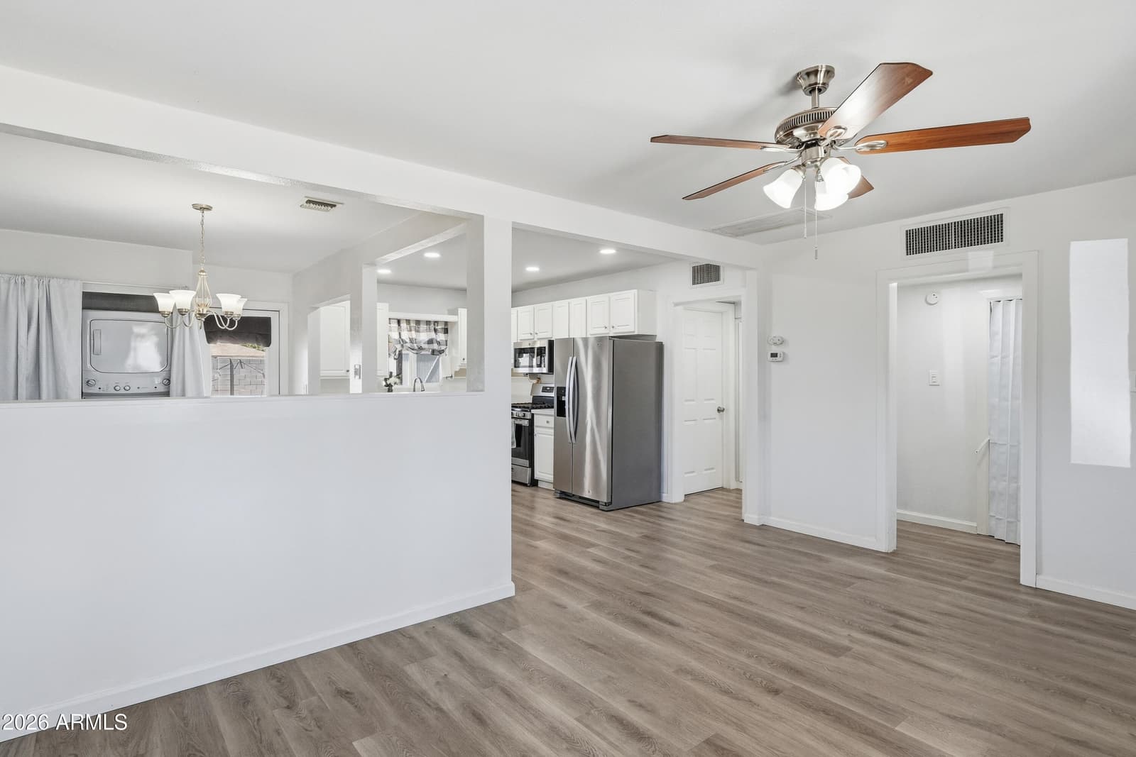 2518 W Missouri Avenue, Phoenix, AZ 85017 — photo 9 of 31