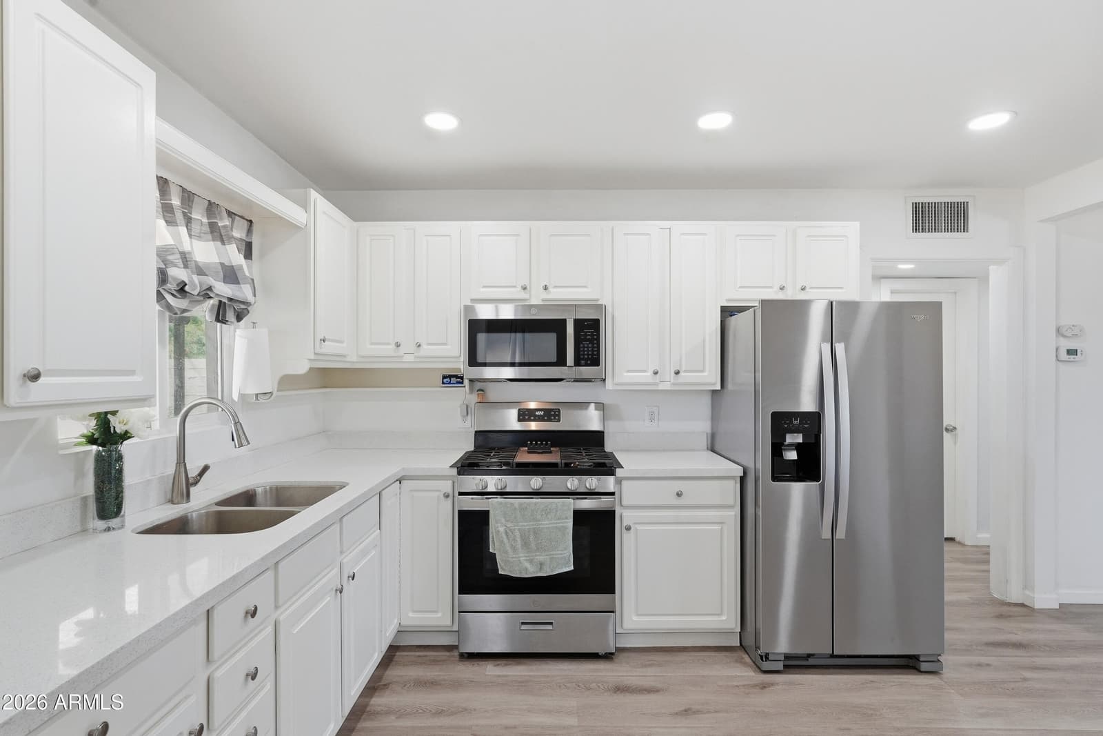 2518 W Missouri Avenue, Phoenix, AZ 85017 — photo 13 of 31