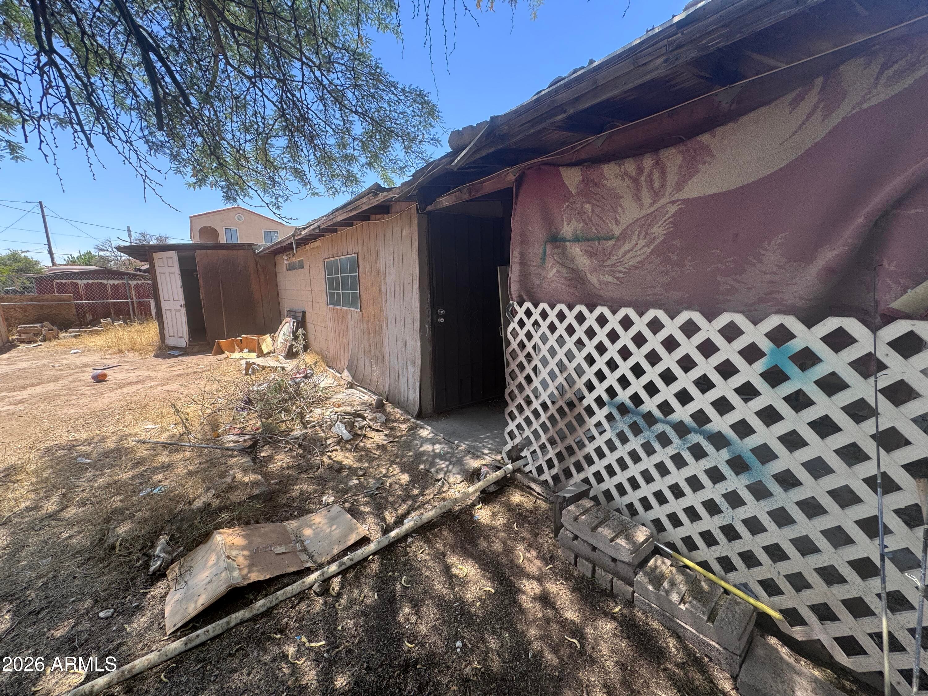 1631 W MOHAVE Street, Phoenix, AZ 85007 — photo 9 of 11