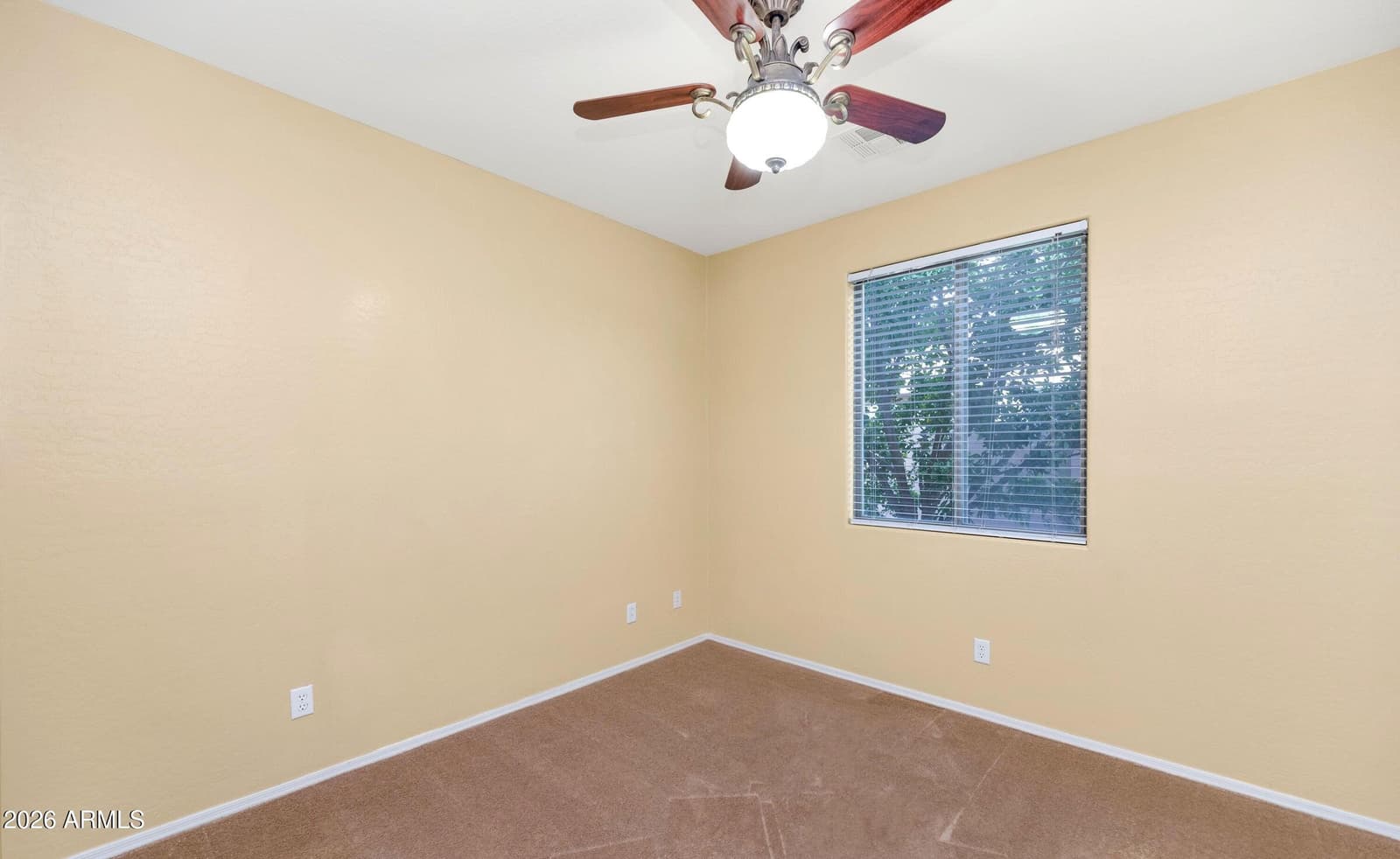 6013 W PARK VIEW Lane, Glendale, AZ 85310 — photo 12 of 19