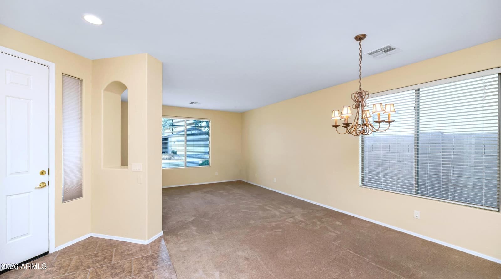 6013 W PARK VIEW Lane, Glendale, AZ 85310 — photo 2 of 19