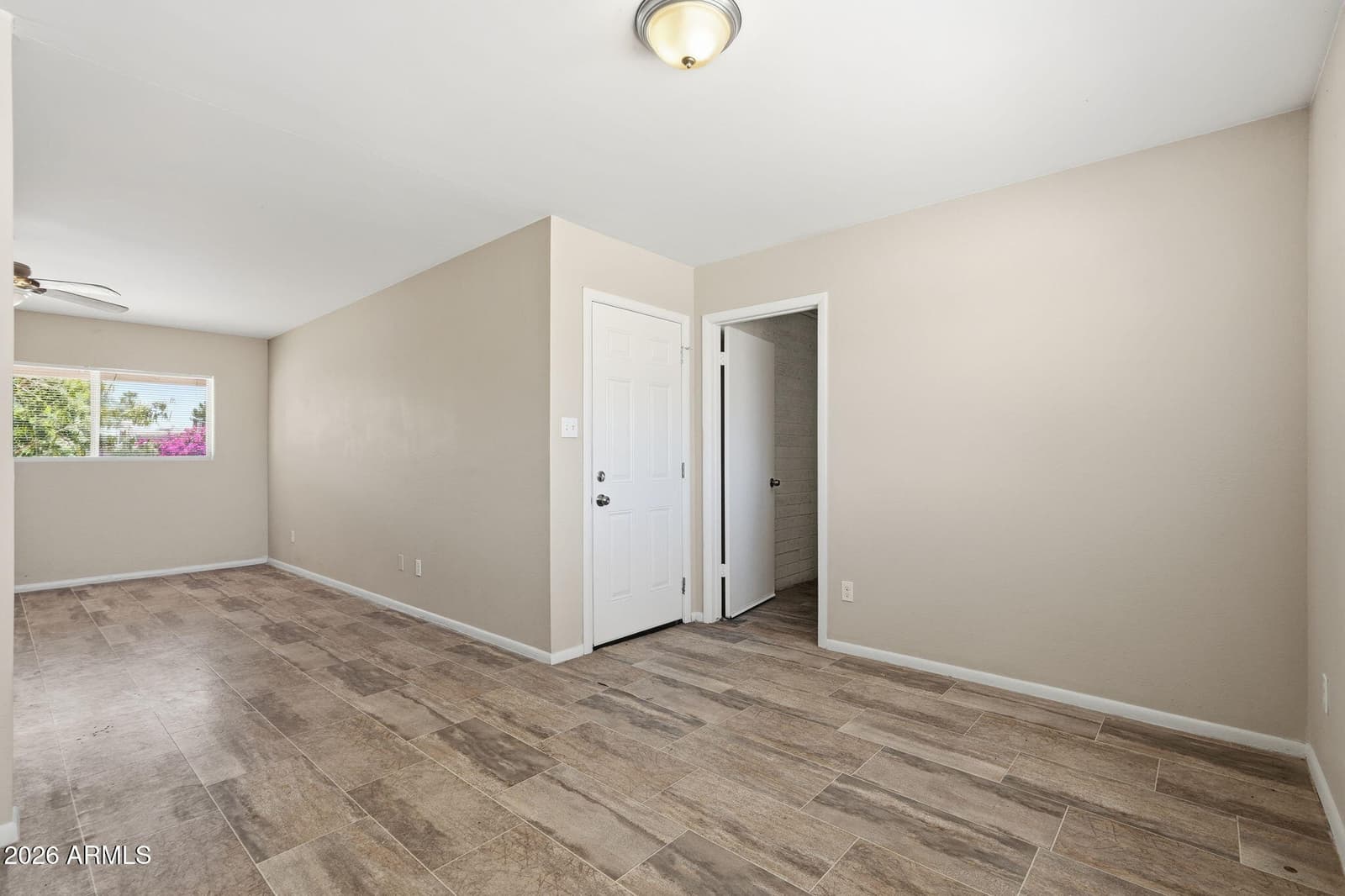 2112 W DAHLIA Drive, Phoenix, AZ 85029 — photo 12 of 29