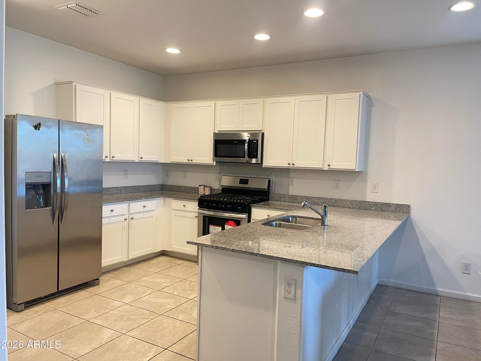 9421 W MONTECITO Avenue, Phoenix, AZ 85037 — photo 5 of 43
