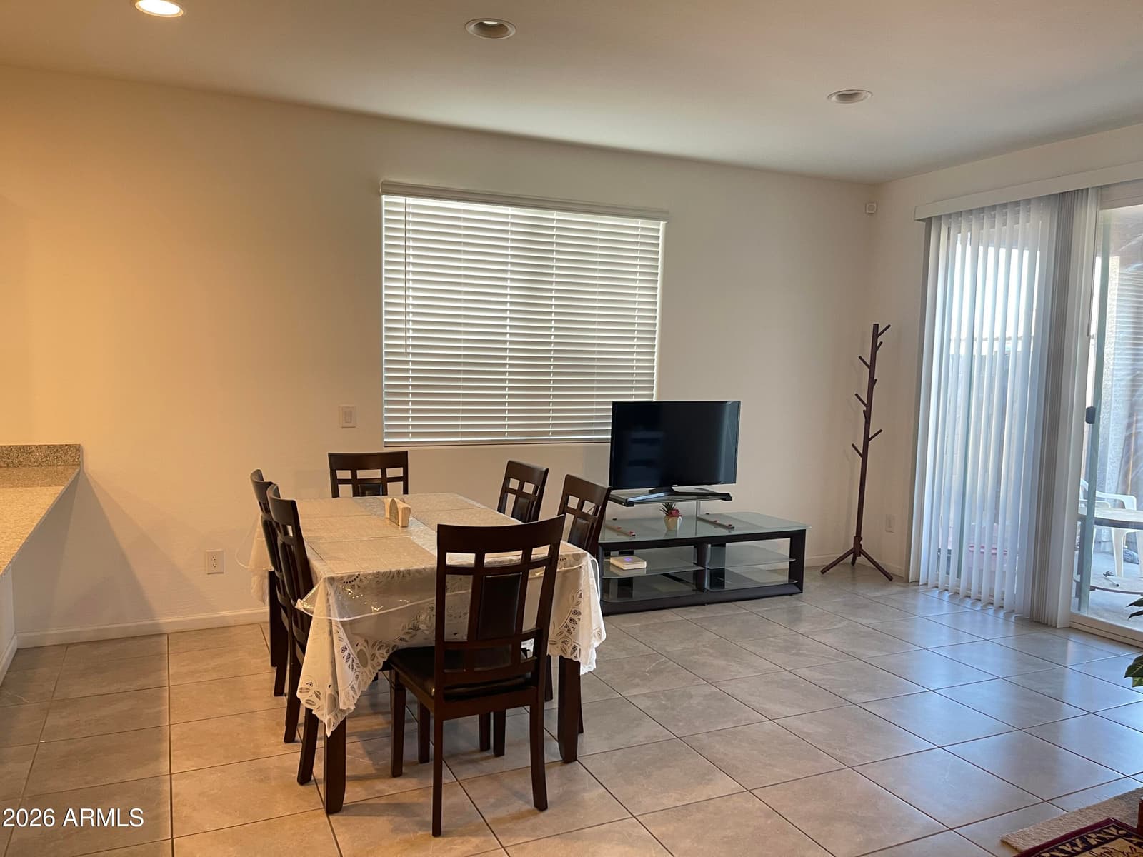 9421 W MONTECITO Avenue, Phoenix, AZ 85037 — photo 8 of 43