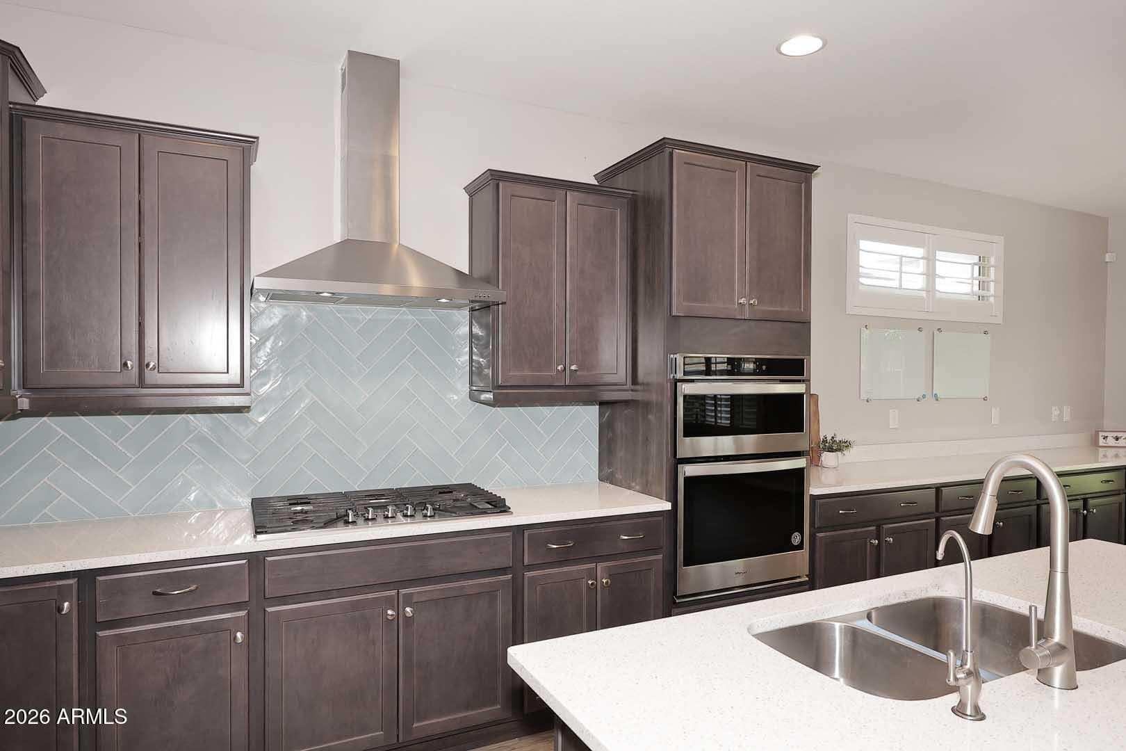 3136 E Tina Drive, Phoenix, AZ 85050 — photo 12 of 53