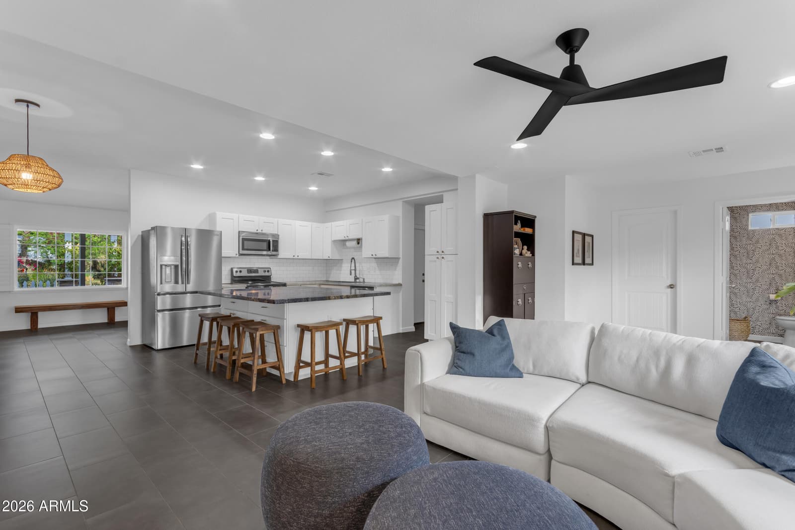 4126 N 44TH Place, Phoenix, AZ 85018 — photo 10 of 36