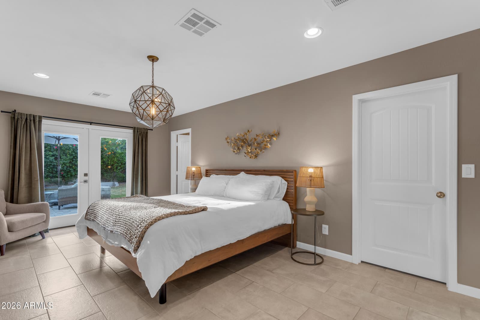 4126 N 44TH Place, Phoenix, AZ 85018 — photo 15 of 36