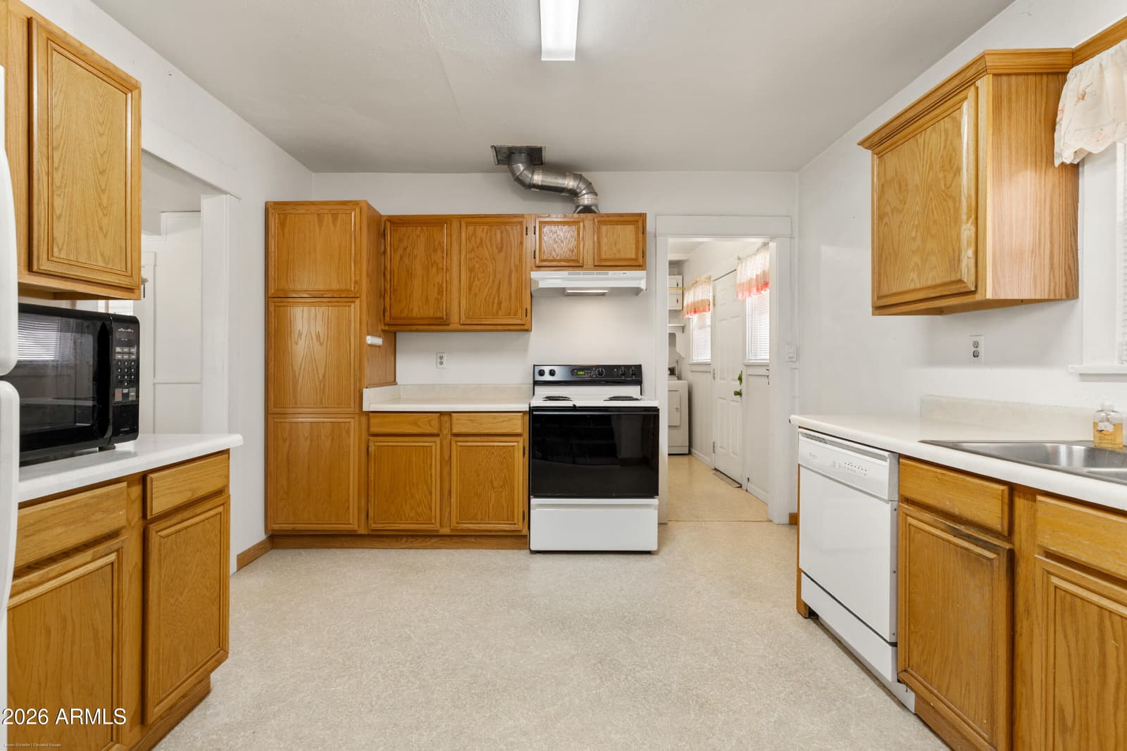 356 PARK Avenue, Prescott, AZ 86303 — photo 11 of 34