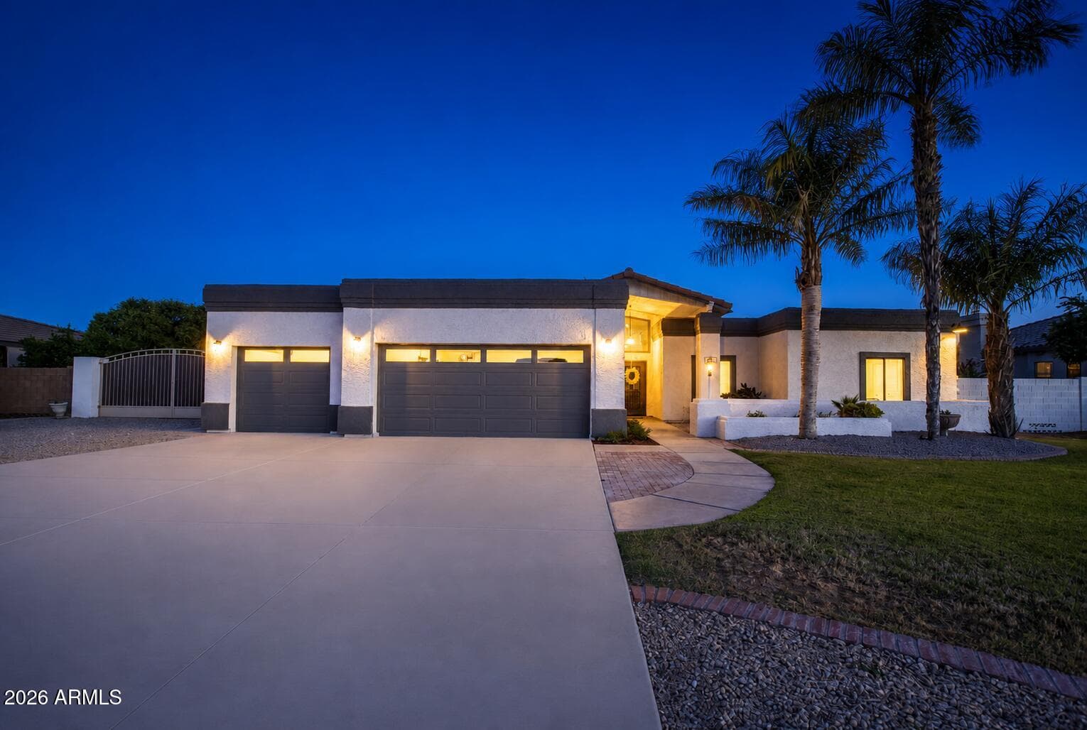 8443 W DONALD Drive, Peoria, AZ 85383 — photo 2 of 28