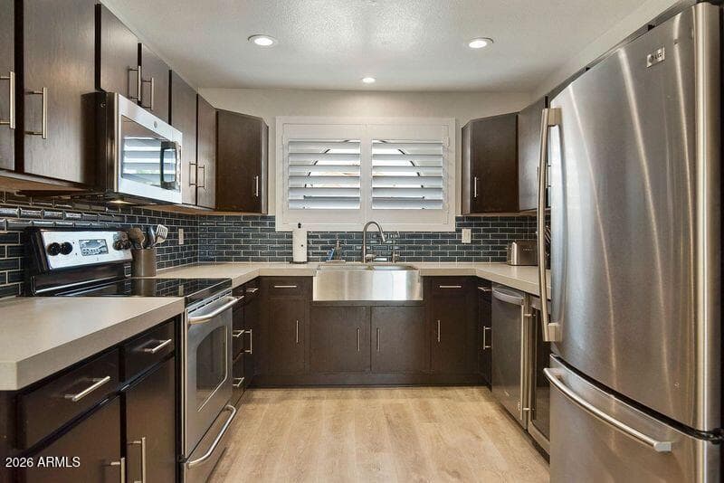 8969 E ASTER Drive, Scottsdale, AZ 85260 — photo 4 of 31