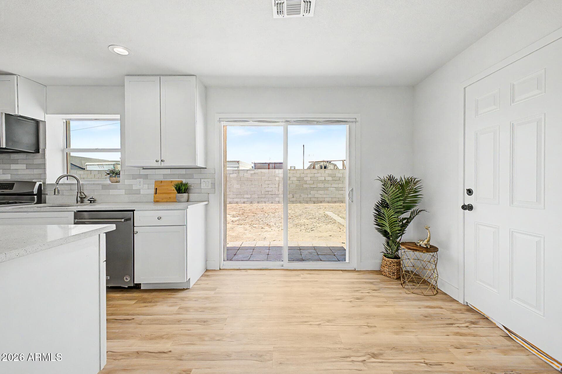 3746 W GRANT Street, Phoenix, AZ 85009 — photo 5 of 25
