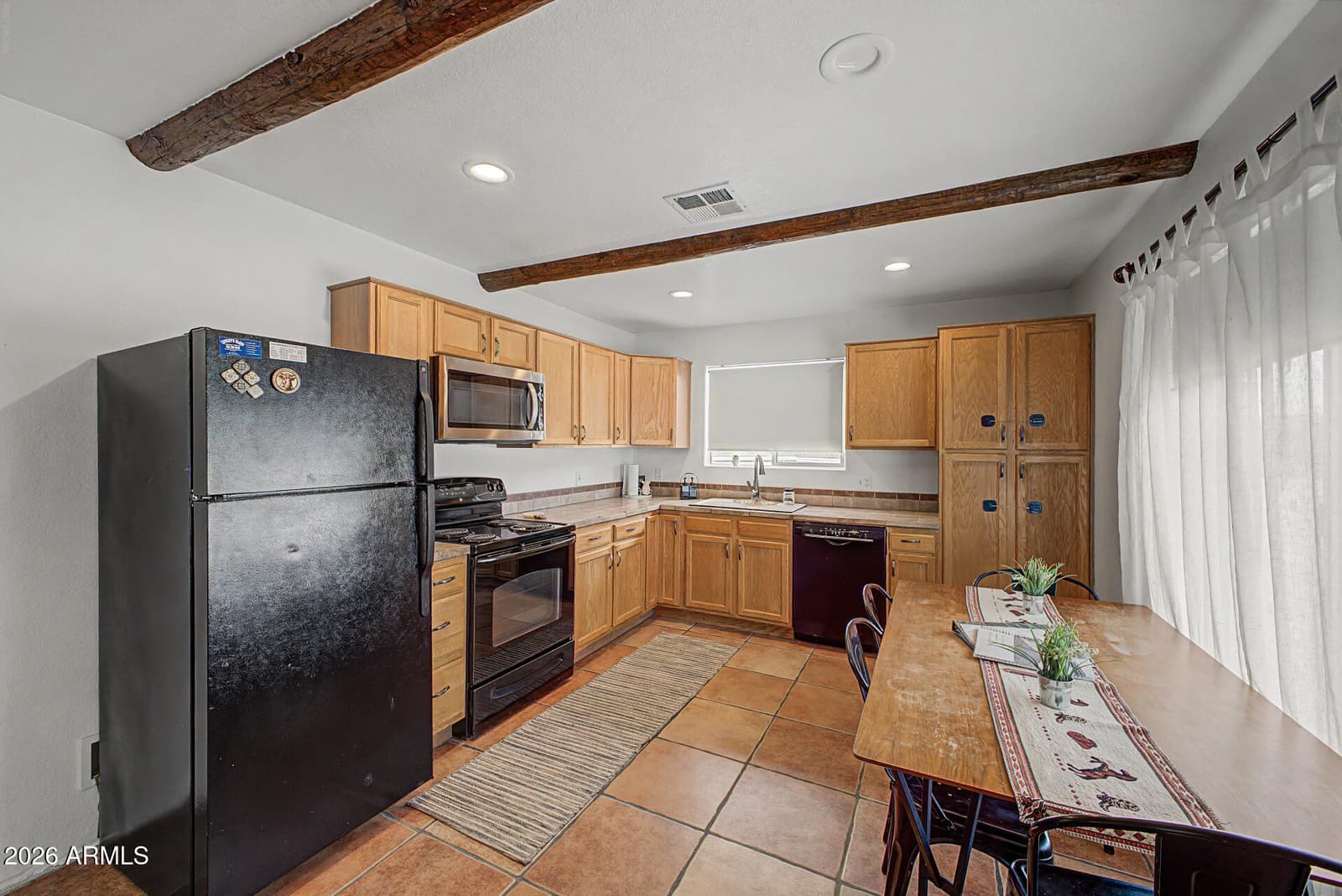 539 N MADISON Street, Wickenburg, AZ 85390 — photo 10 of 27