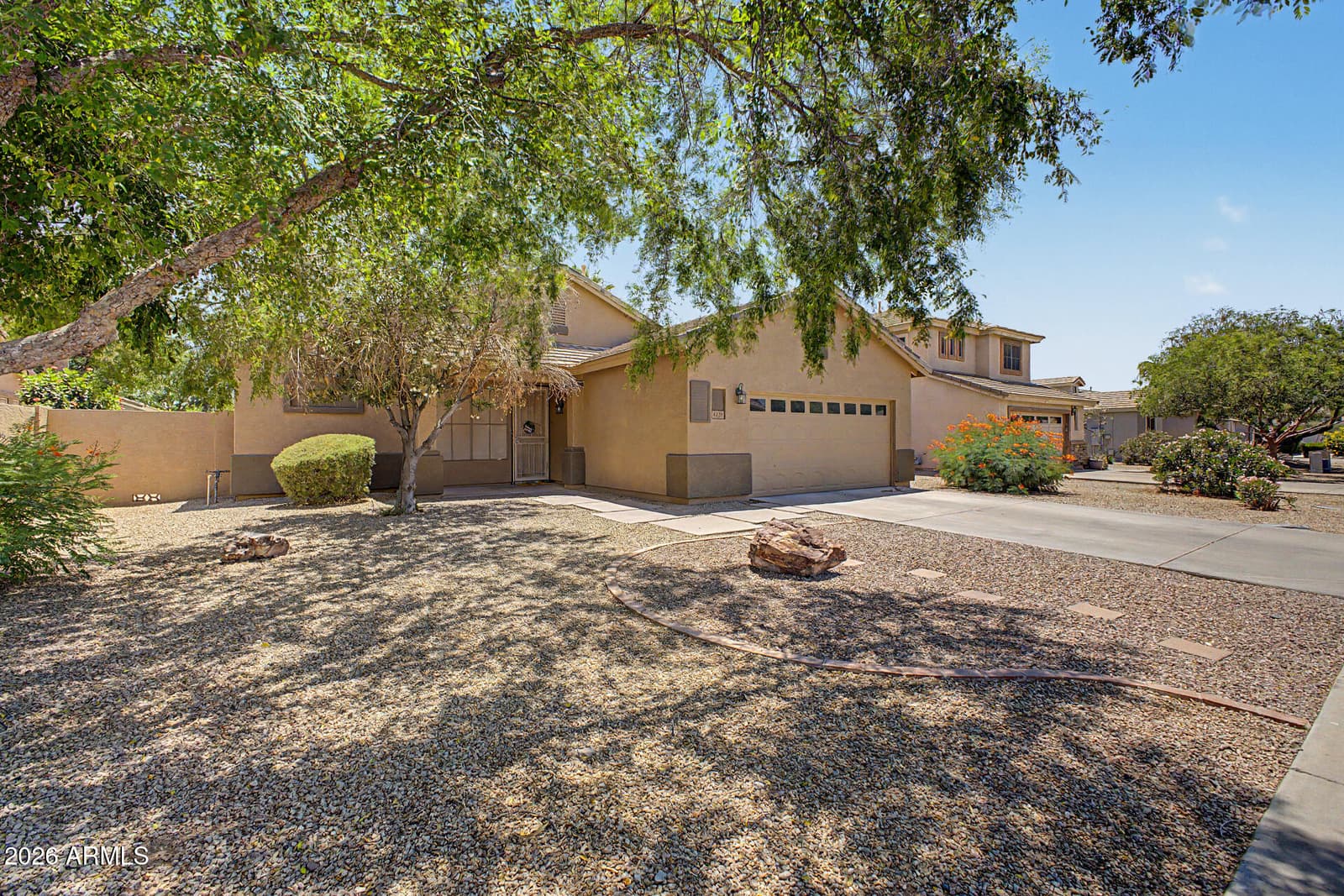 4237 E DEL RIO Street, Gilbert, AZ 85295 — photo 3 of 31