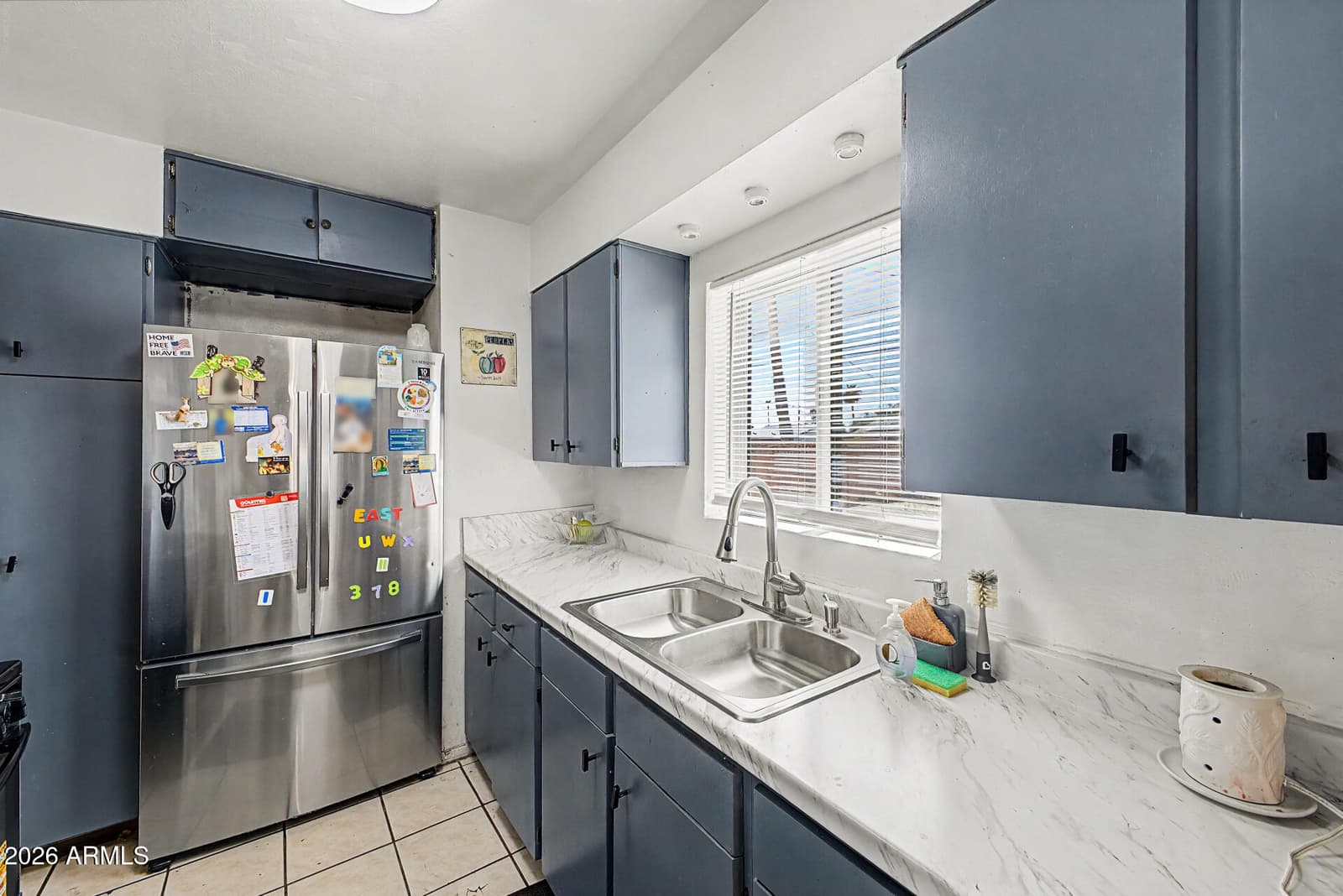 11608 N 20th Drive, Phoenix, AZ 85029 — photo 10 of 28