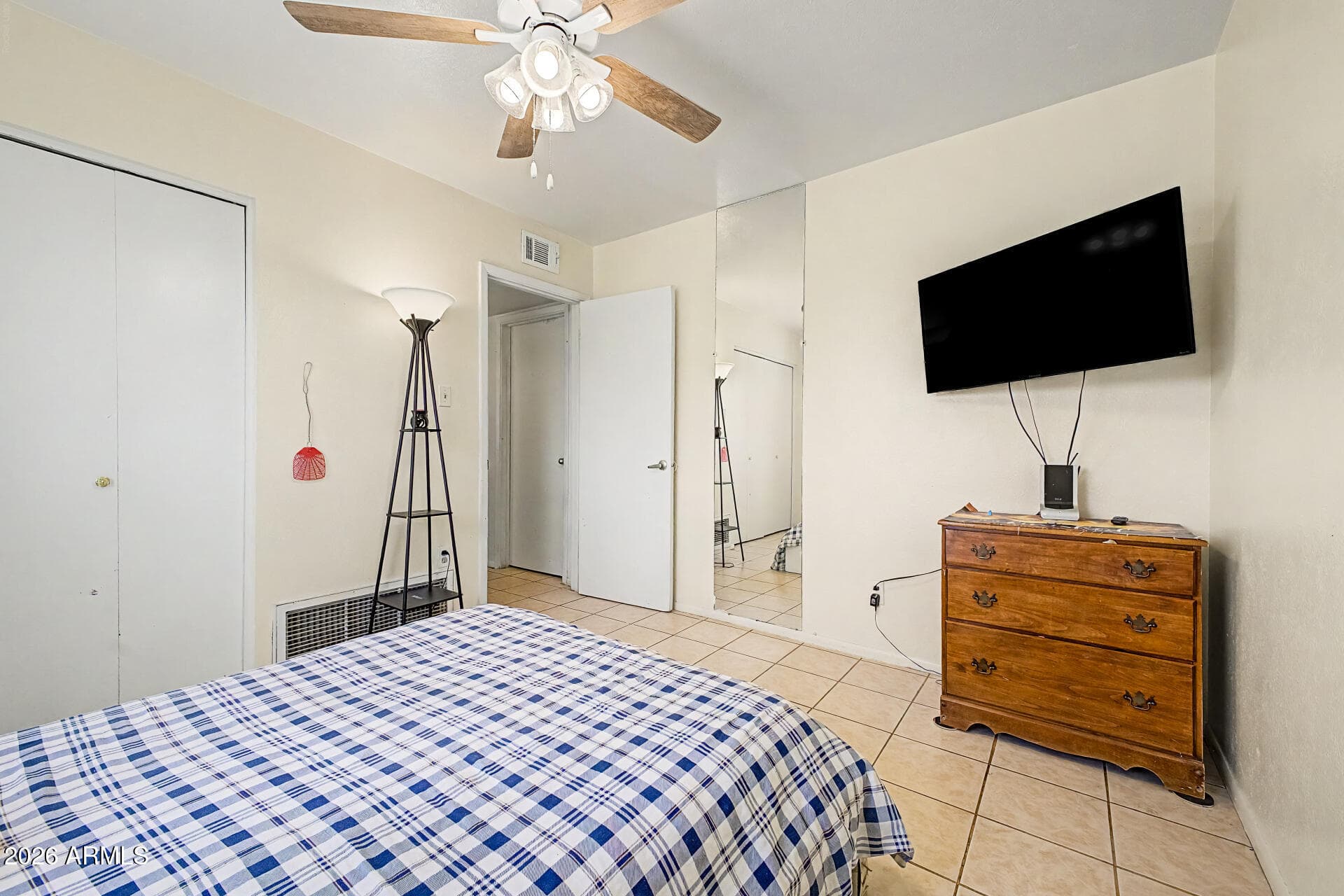 11608 N 20TH Drive, Phoenix, AZ 85029 — photo 14 of 28