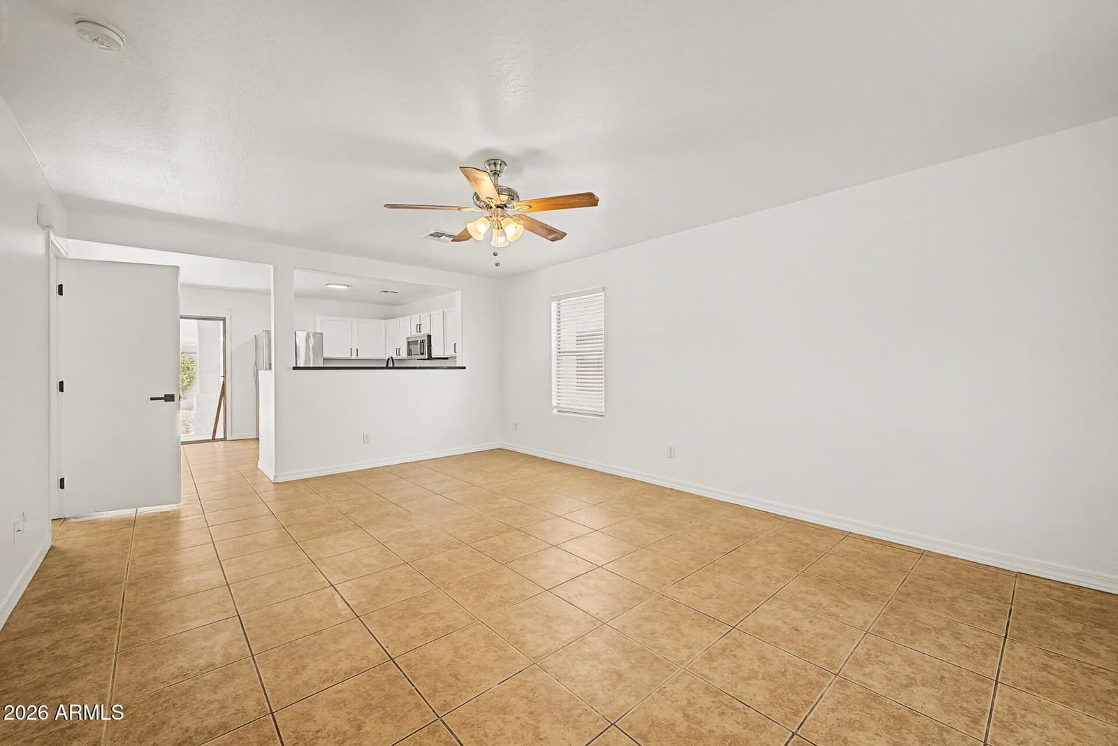 2527 E MEADOW CREEK Way, San Tan Valley, AZ 85140 — photo 5 of 20