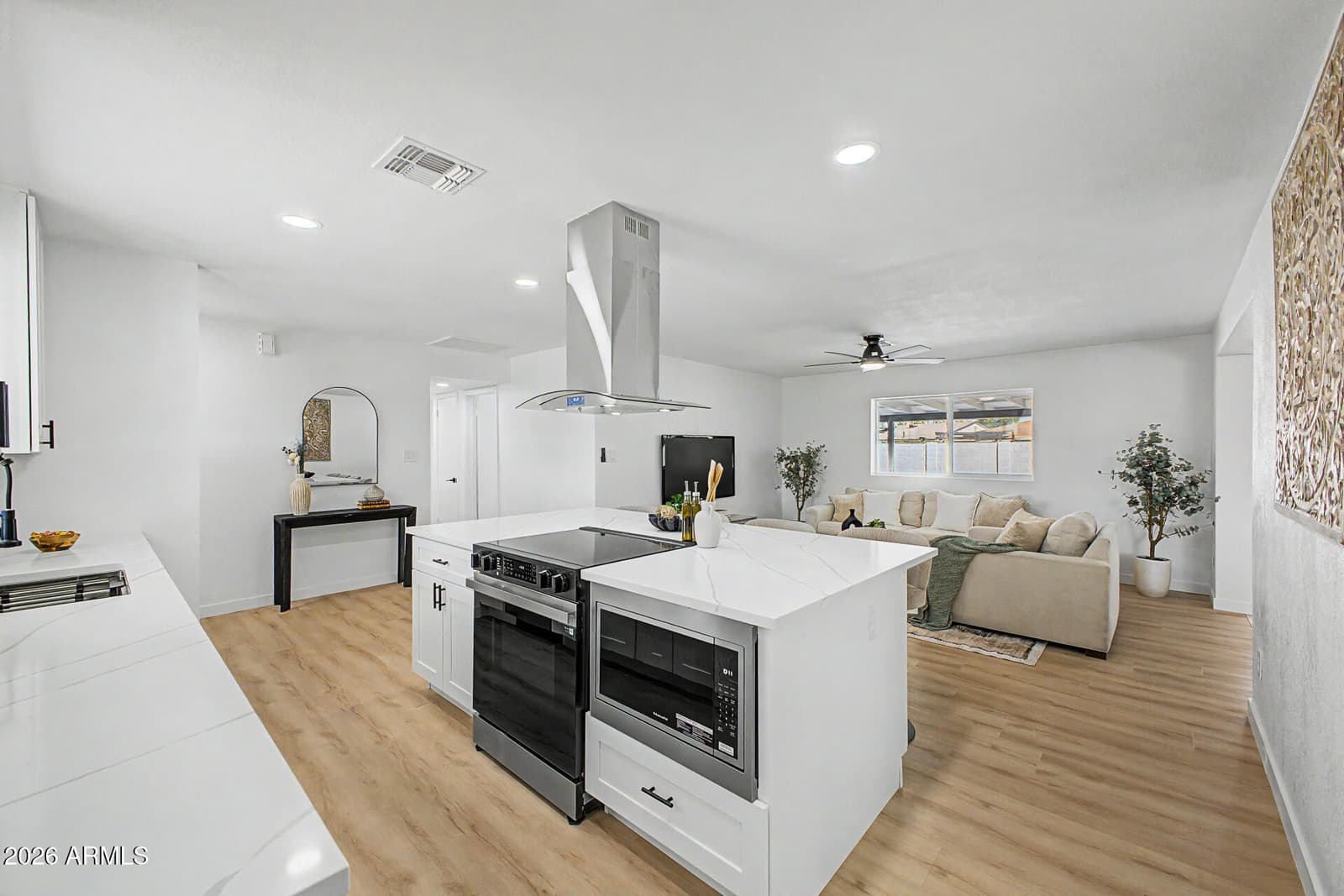 4642 E CORONADO Road, Phoenix, AZ 85008 — photo 11 of 27