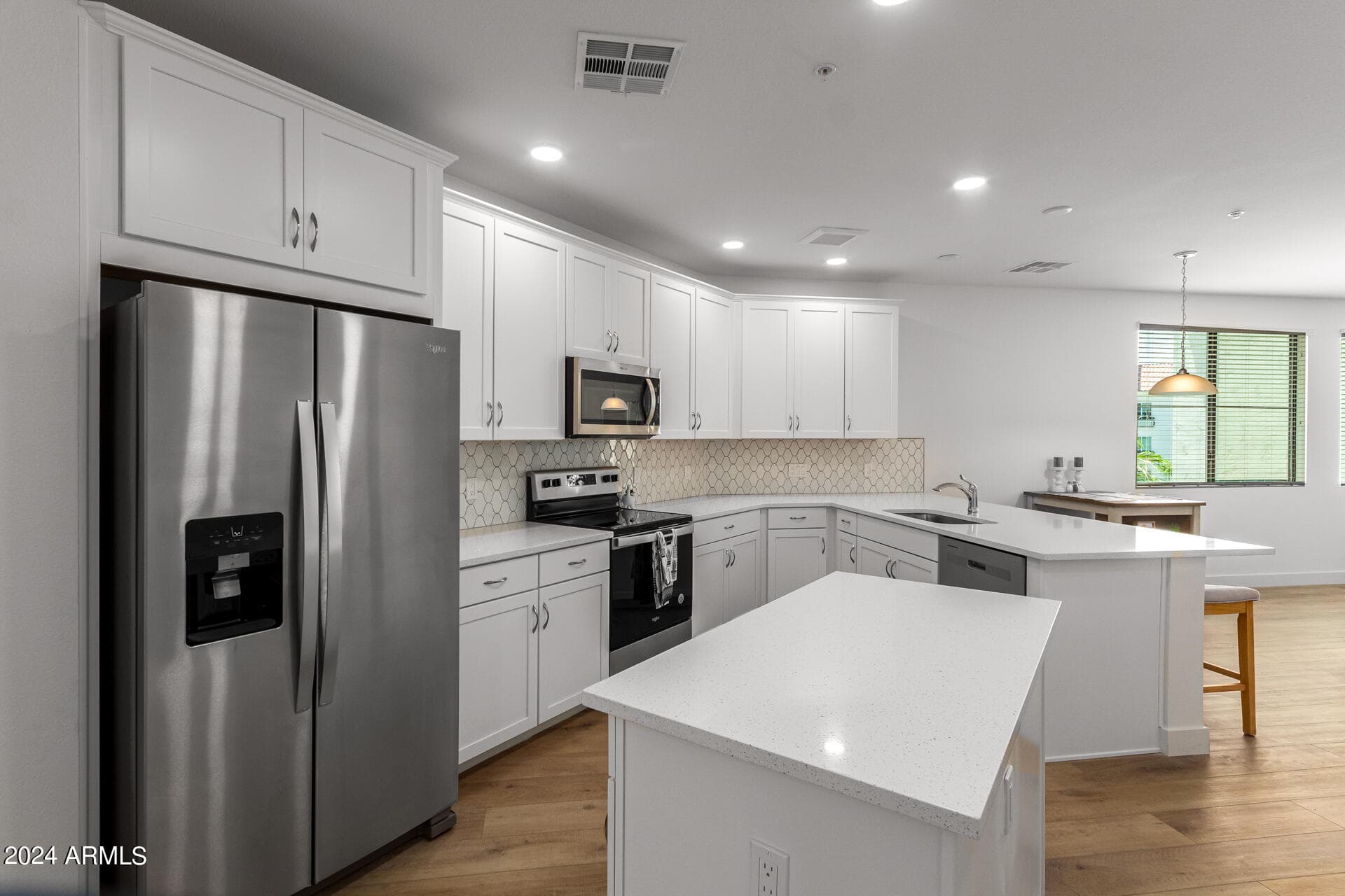 2511 W QUEEN CREEK Road 374, Chandler, AZ 85248 — photo 5 of 63