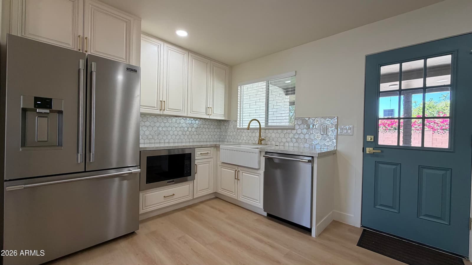 1707 W HIGHLAND Avenue, Phoenix, AZ 85015 — photo 6 of 41