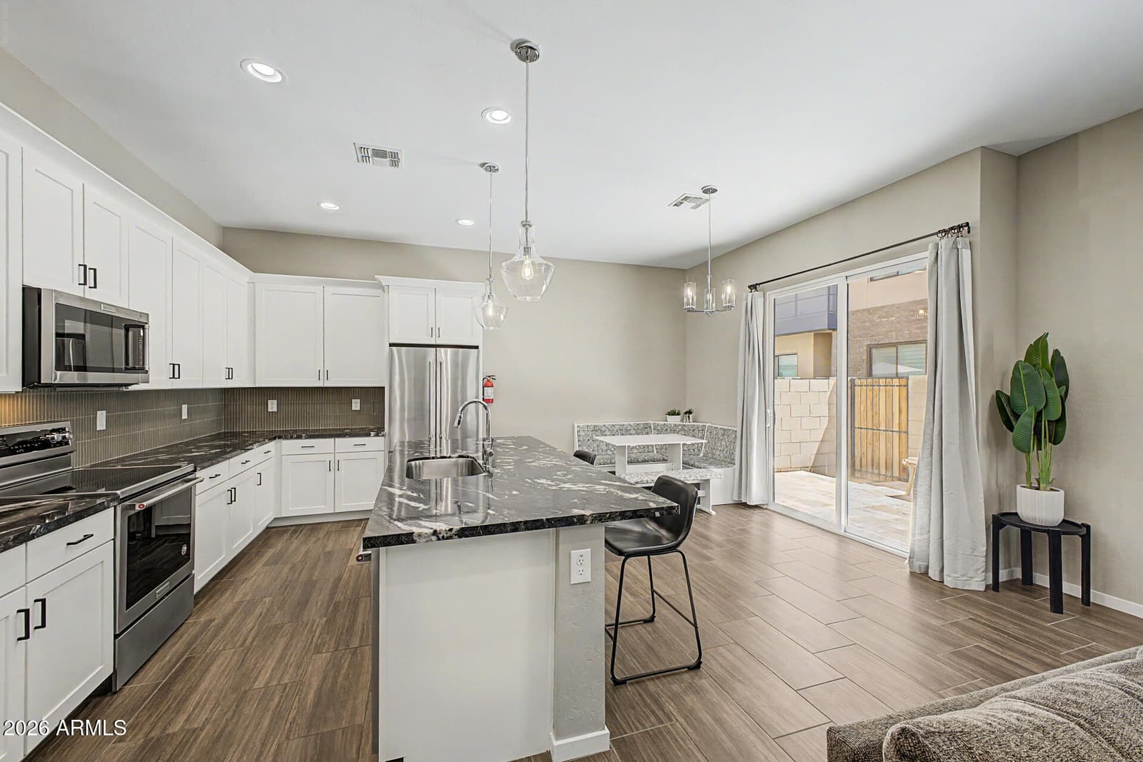 901 S SMITH Road 1064, Tempe, AZ 85281 — photo 9 of 28