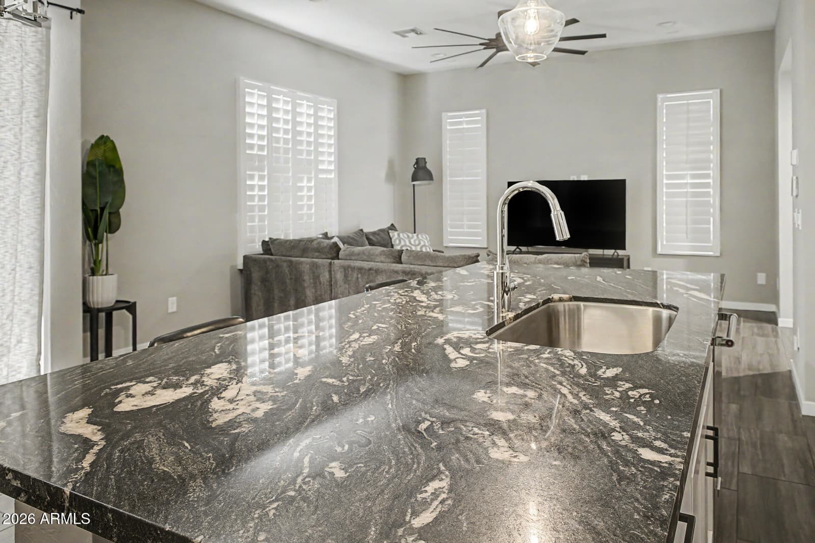 901 S SMITH Road 1064, Tempe, AZ 85281 — photo 3 of 28