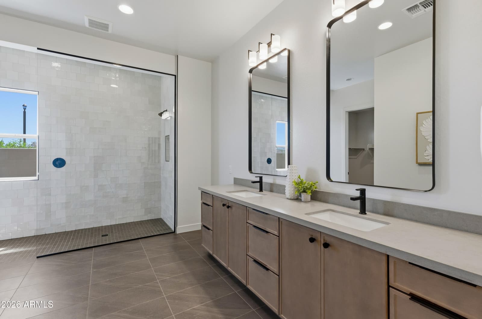 7379 W LISBON Lane, Peoria, AZ 85381 — photo 29 of 39