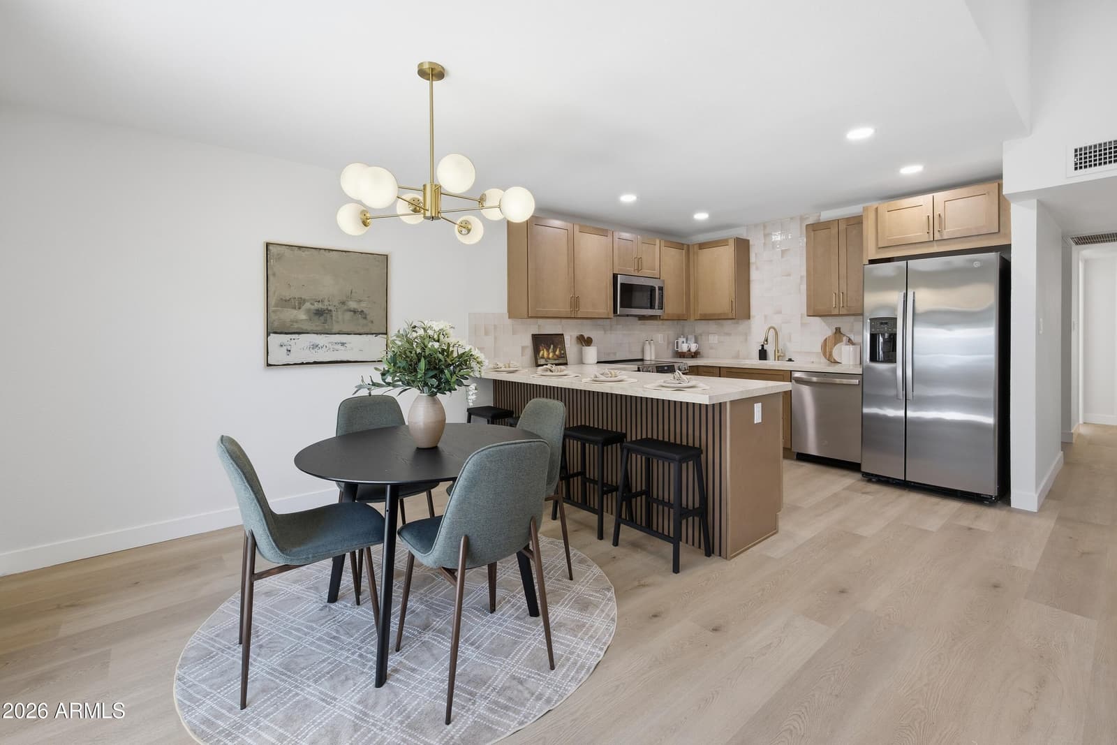 3033 N 39TH Street 4, Phoenix, AZ 85018 — photo 1 of 25