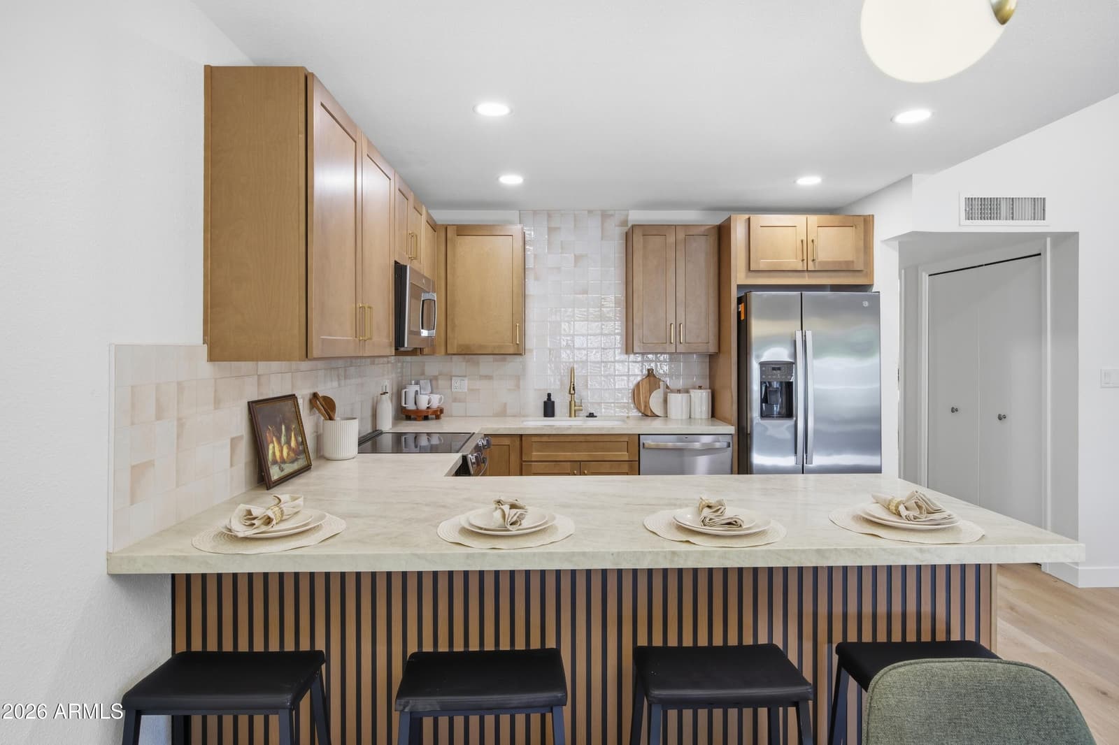 3033 N 39TH Street 4, Phoenix, AZ 85018 — photo 2 of 25