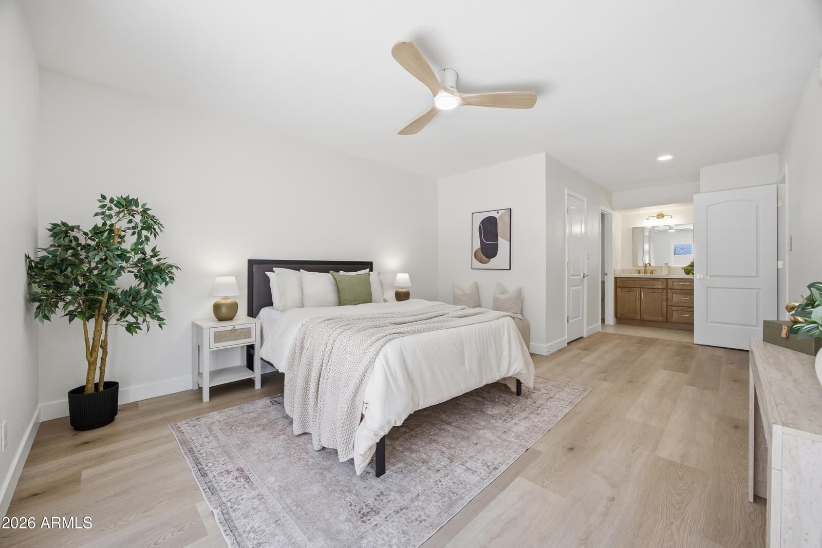 3033 N 39TH Street 4, Phoenix, AZ 85018 — photo 13 of 25