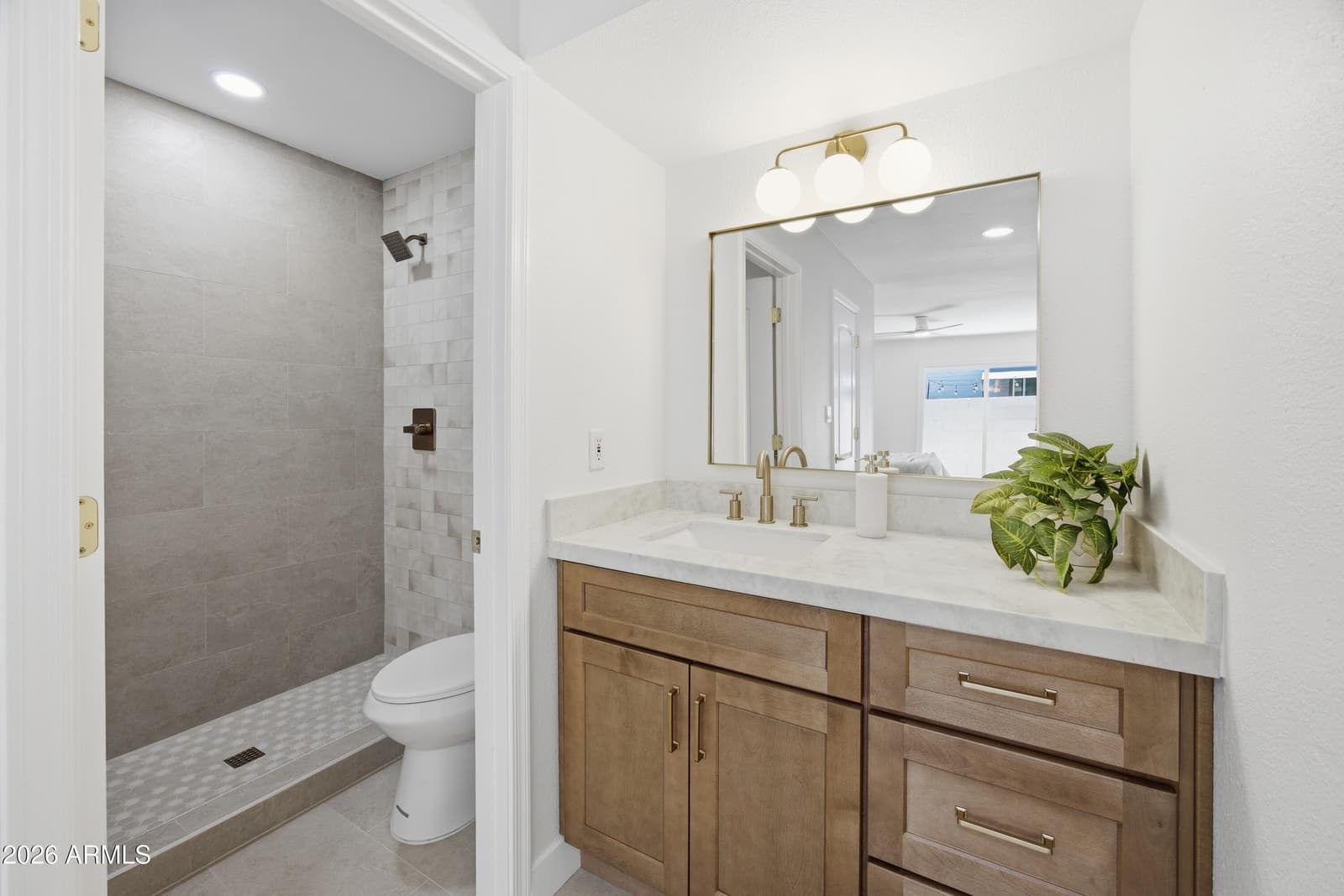 3033 N 39TH Street 4, Phoenix, AZ 85018 — photo 14 of 25