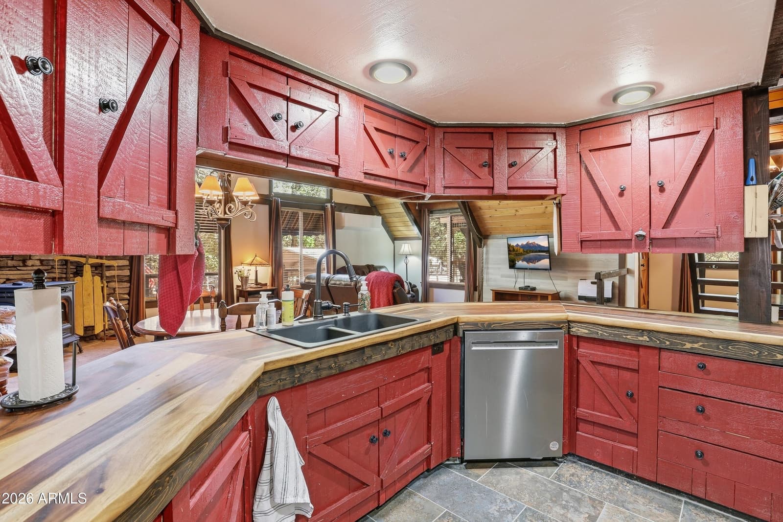 3949 N Apache Trail, Pine, AZ 85544 — photo 12 of 38