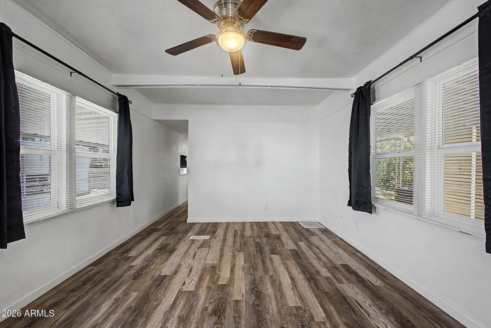 535 S ALMA SCHOOL Road 17, Mesa, AZ 85210 — photo 5 of 27