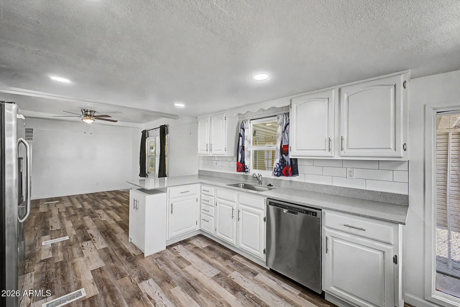 535 S ALMA SCHOOL Road 17, Mesa, AZ 85210 — photo 11 of 27