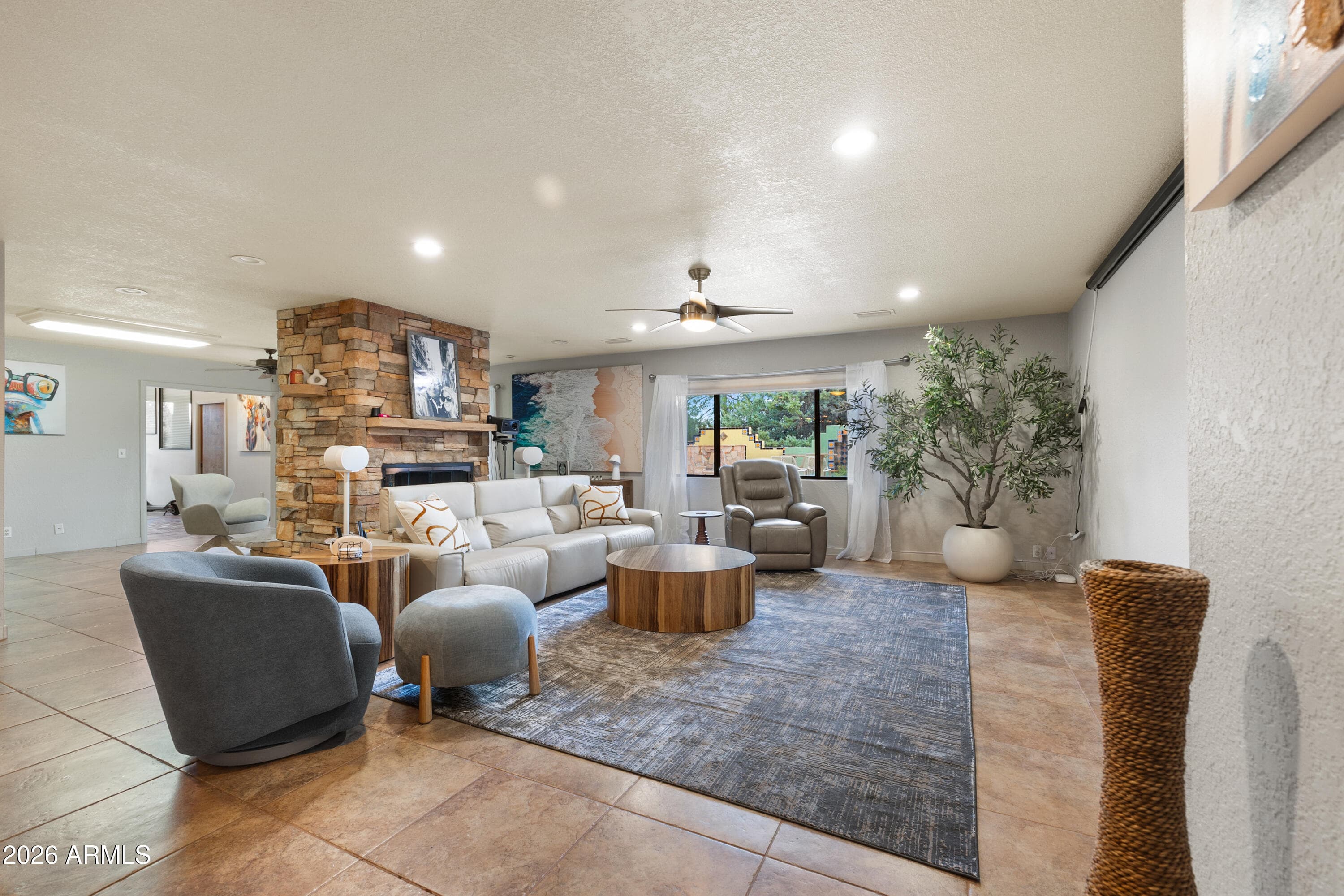 490 DEER PASS Drive, Sedona, AZ 86351 — photo 10 of 33