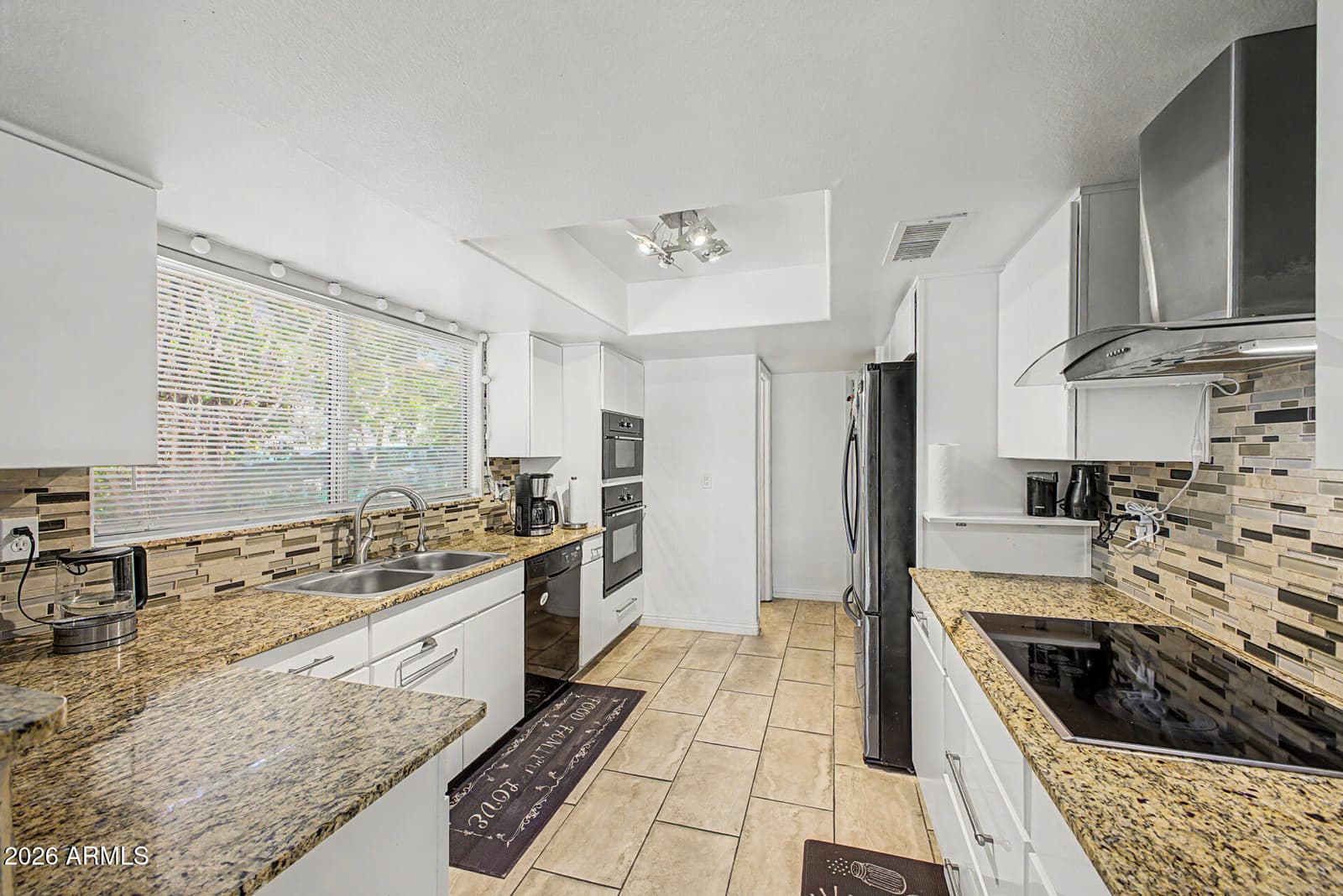 17202 N 40TH Place, Phoenix, AZ 85032 — photo 9 of 40