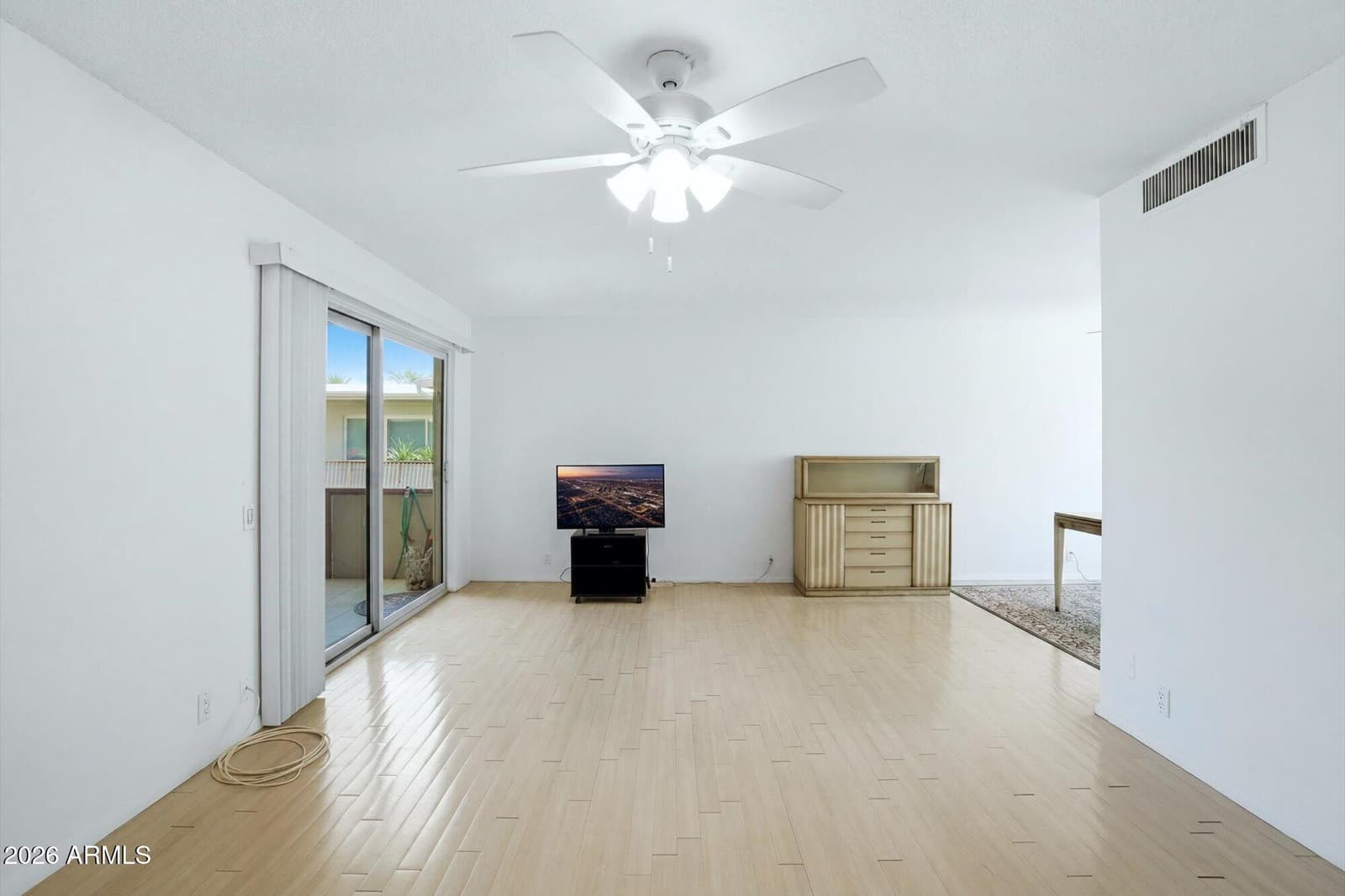 500 W Clarendon Avenue D6, Phoenix, AZ 85013 — photo 5 of 30